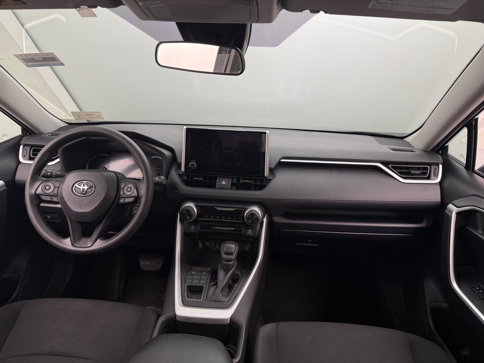 Thumbnail: 2024 Toyota RAV4 - 3