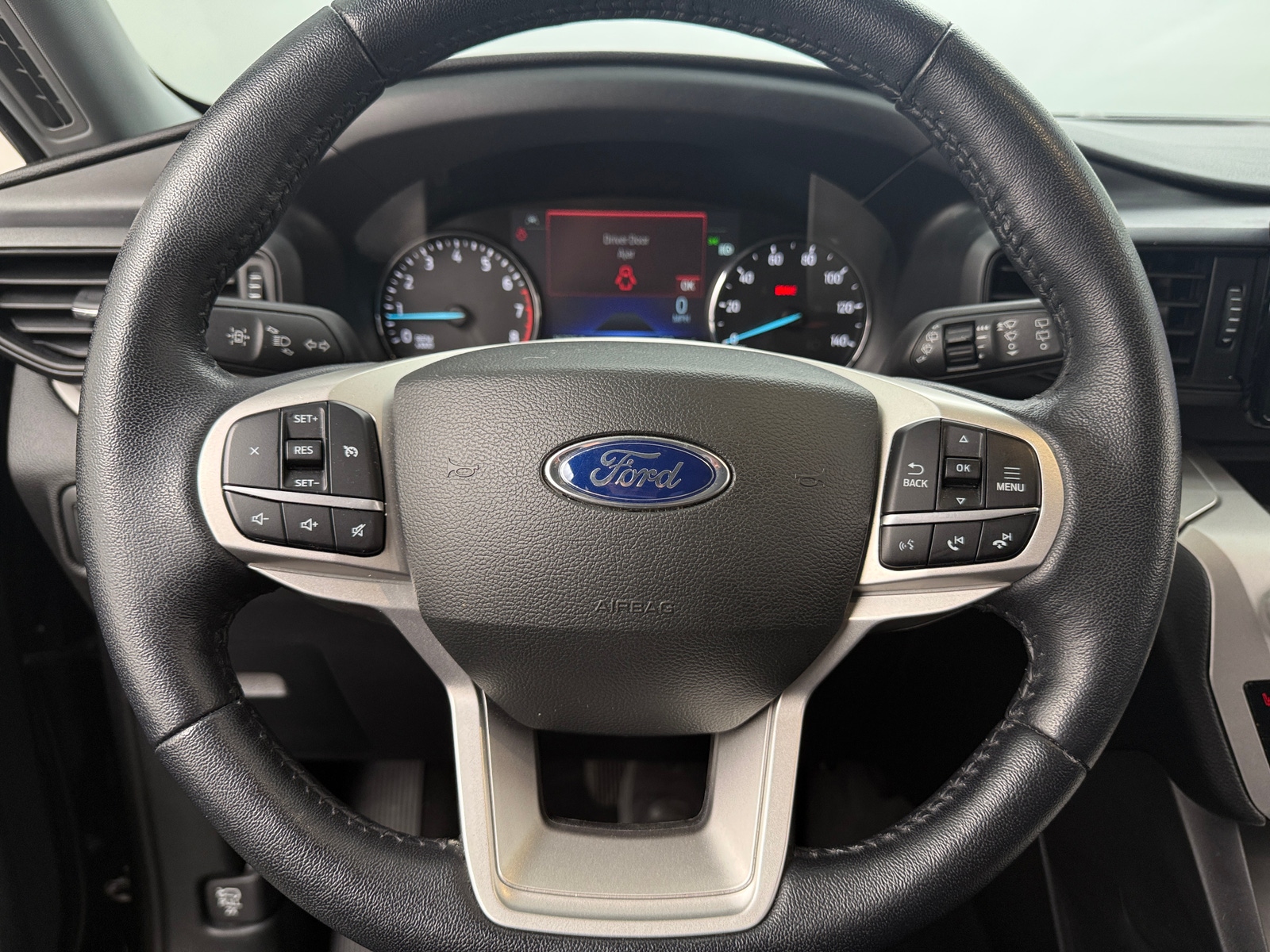 Thumbnail: 2022 Ford Explorer - 5