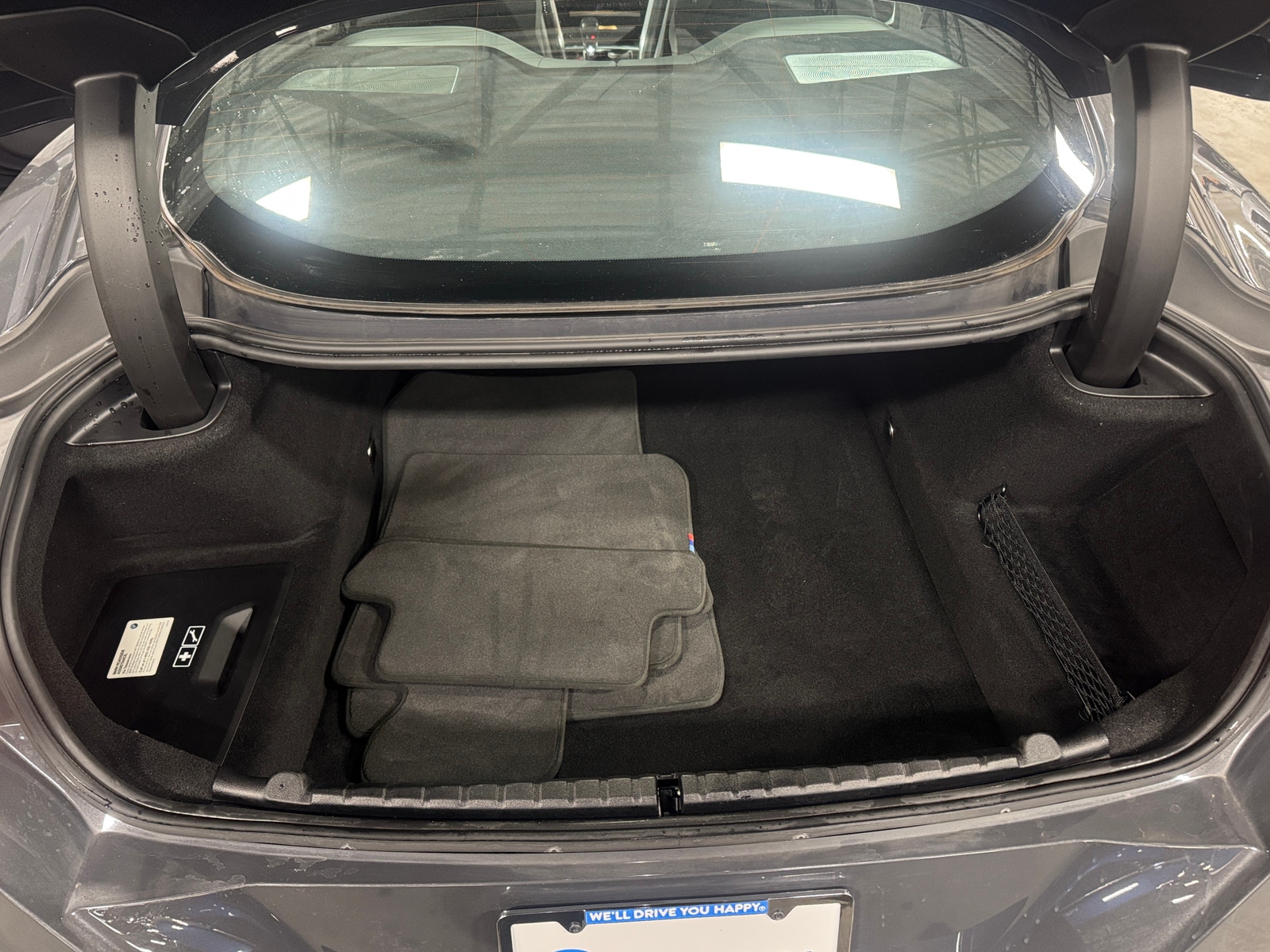 Thumbnail: 2022 BMW M8 - 6