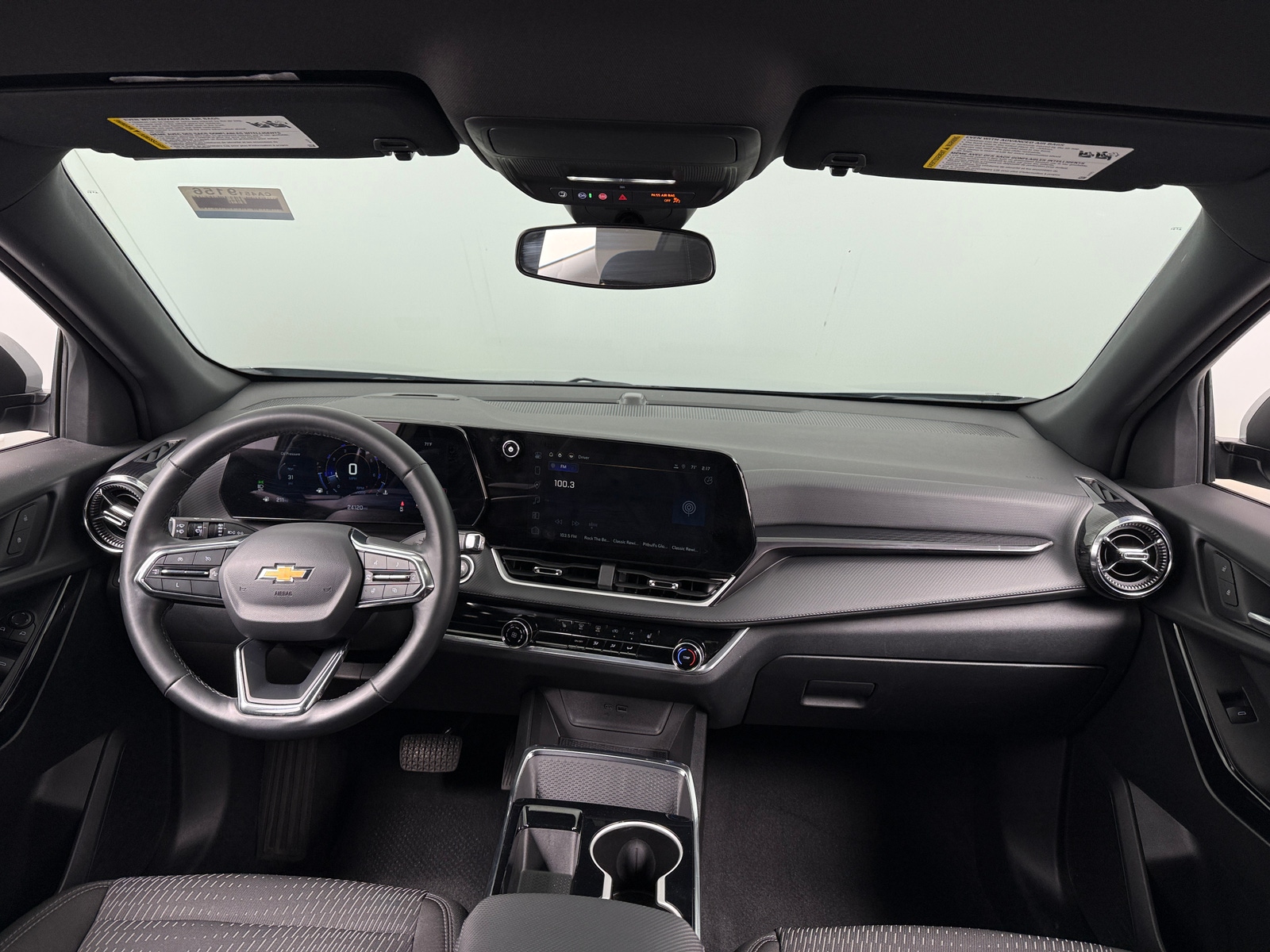 Thumbnail: 2025 Chevrolet Equinox - 3