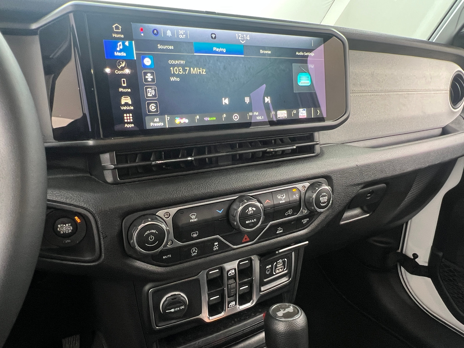 Thumbnail: 2025 Jeep Wrangler - 4