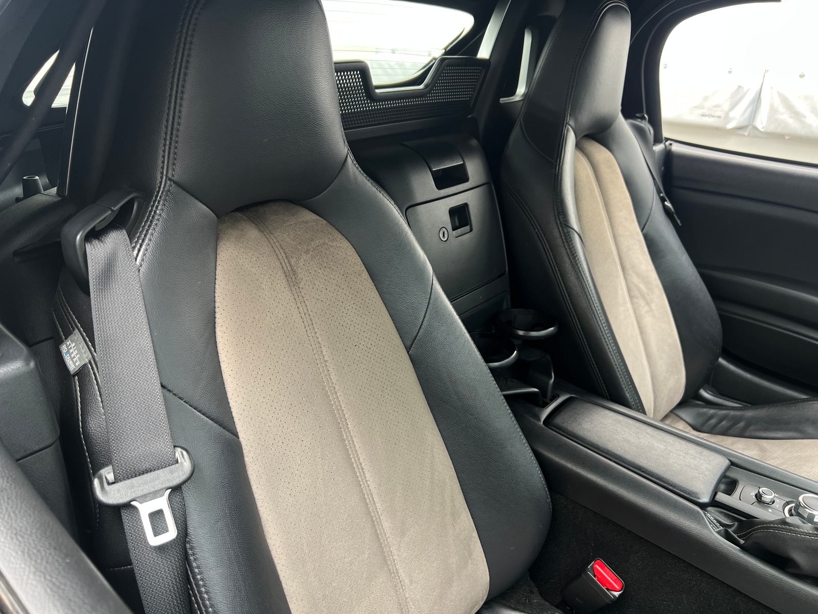 Thumbnail: 2017 Fiat 124 Spider - 2