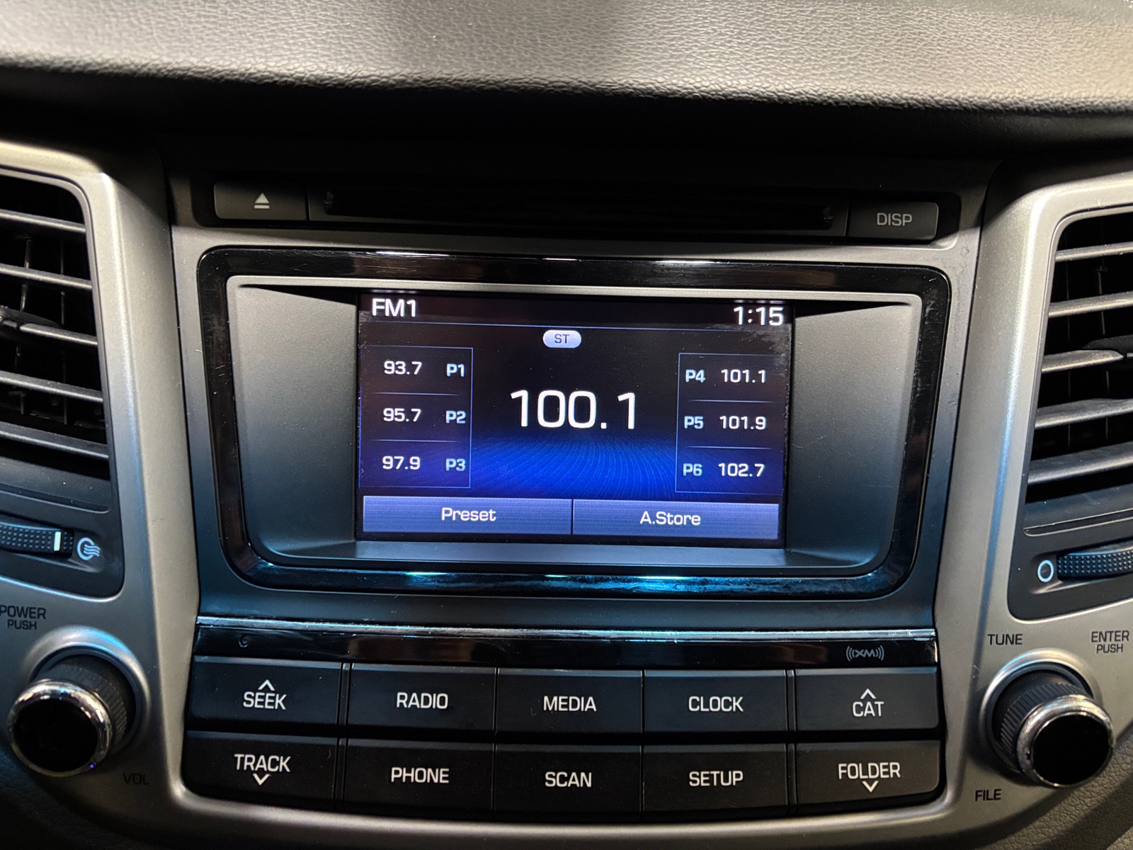 Thumbnail: 2016 Hyundai Tucson - 4