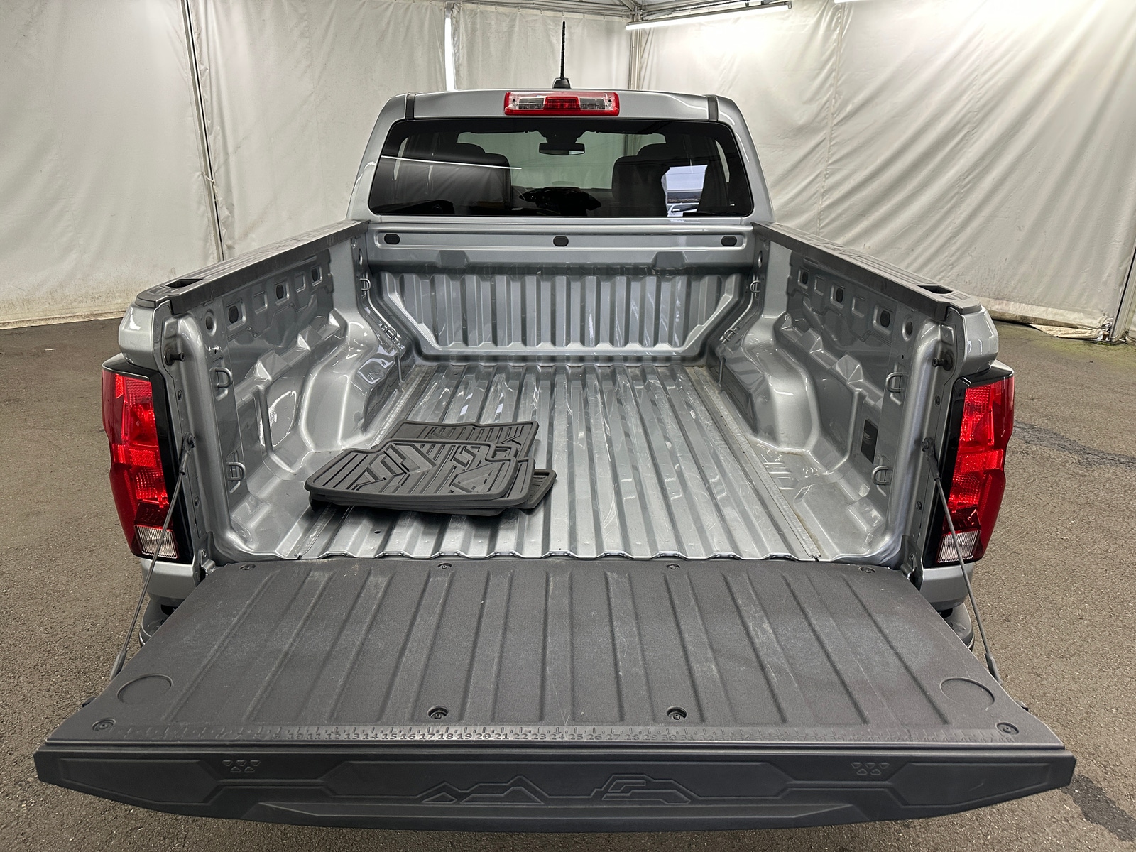 Thumbnail: 2024 Chevrolet Colorado - 7