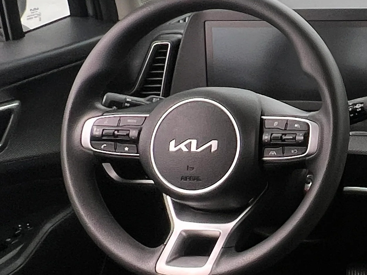 Thumbnail: 2025 Kia Sportage - 5