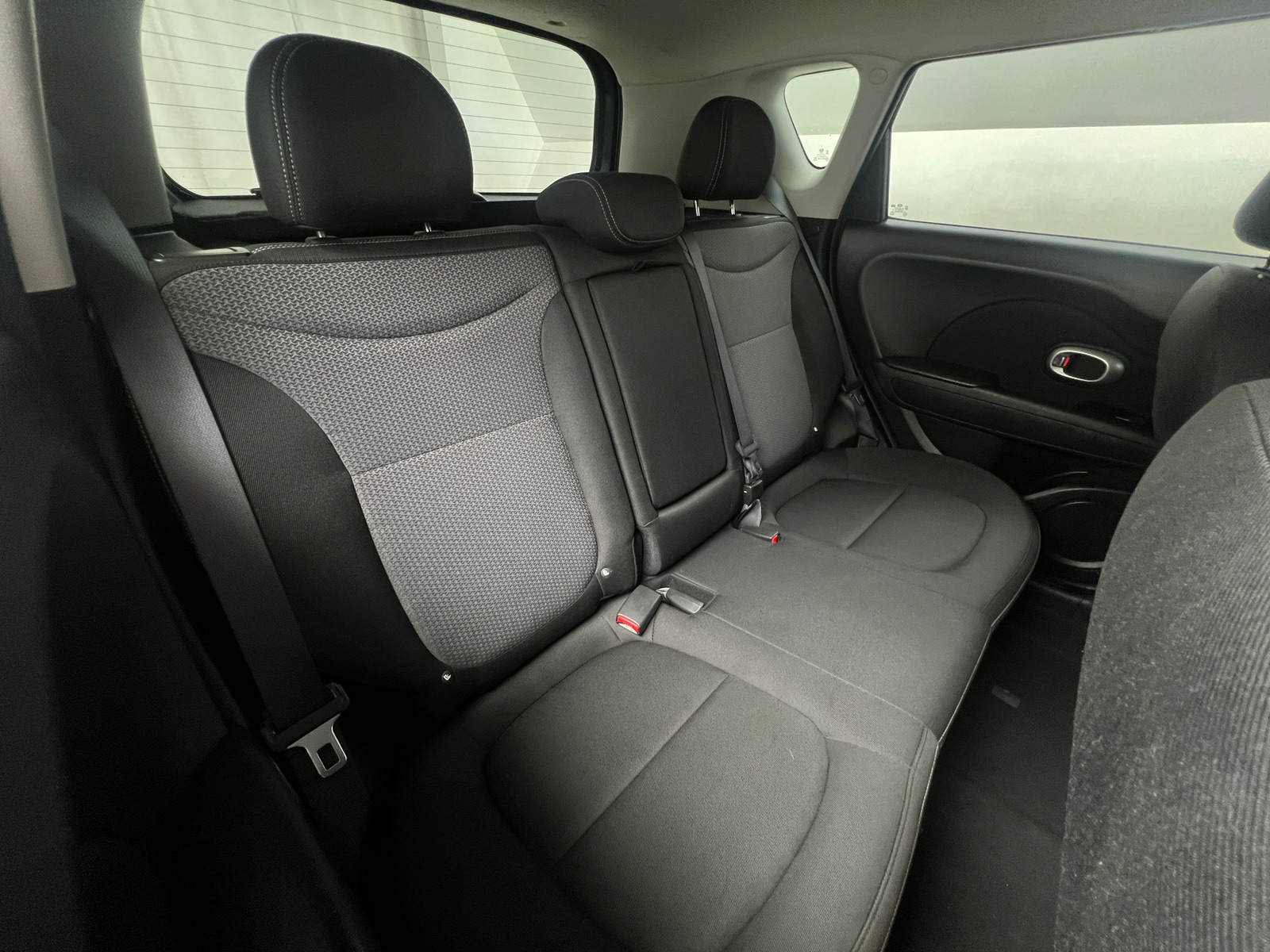 Thumbnail: 2017 Kia Soul - 6