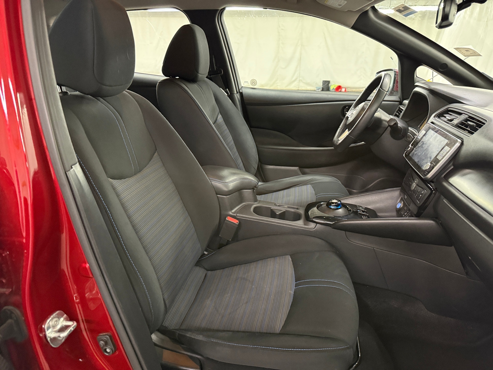 Thumbnail: 2023 Nissan Leaf - 2