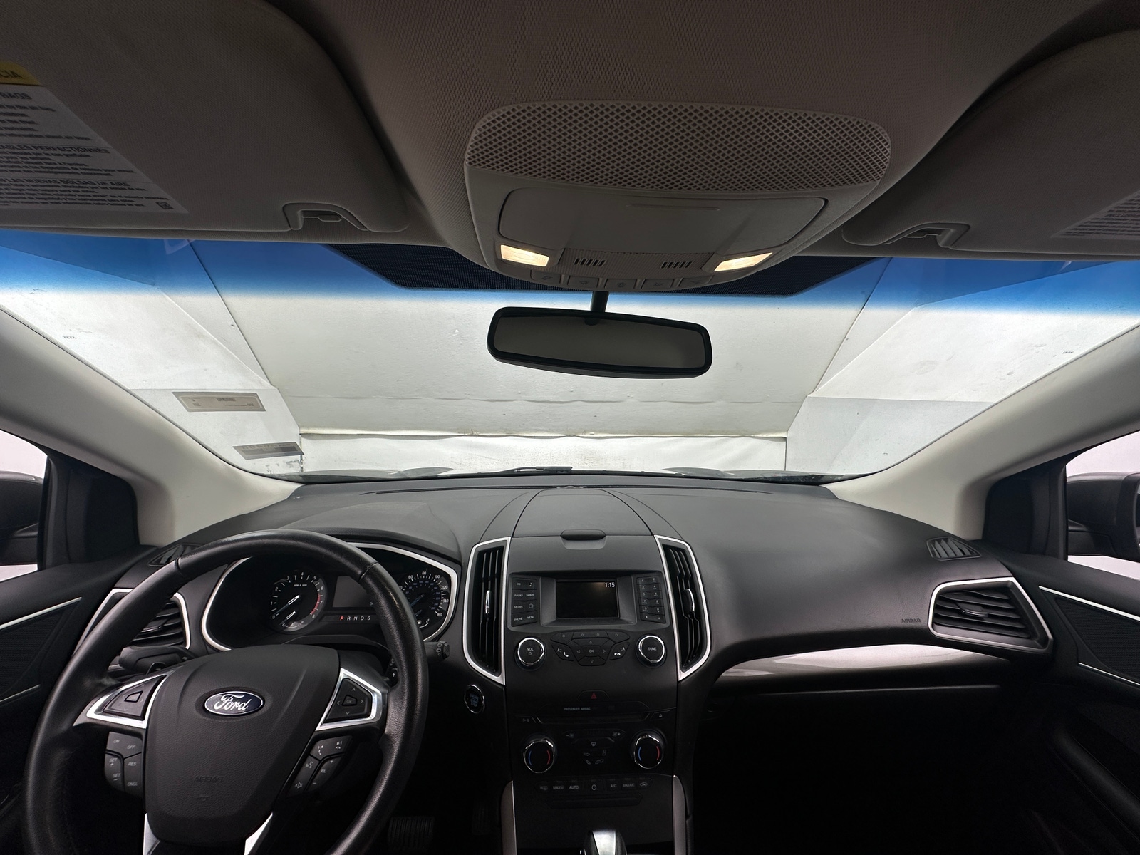 Thumbnail: 2017 Ford Edge - 3