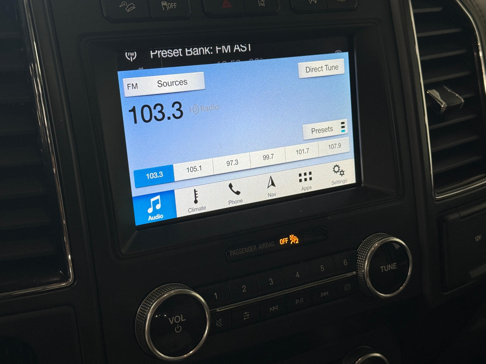 Thumbnail: 2019 Ford Expedition - 3