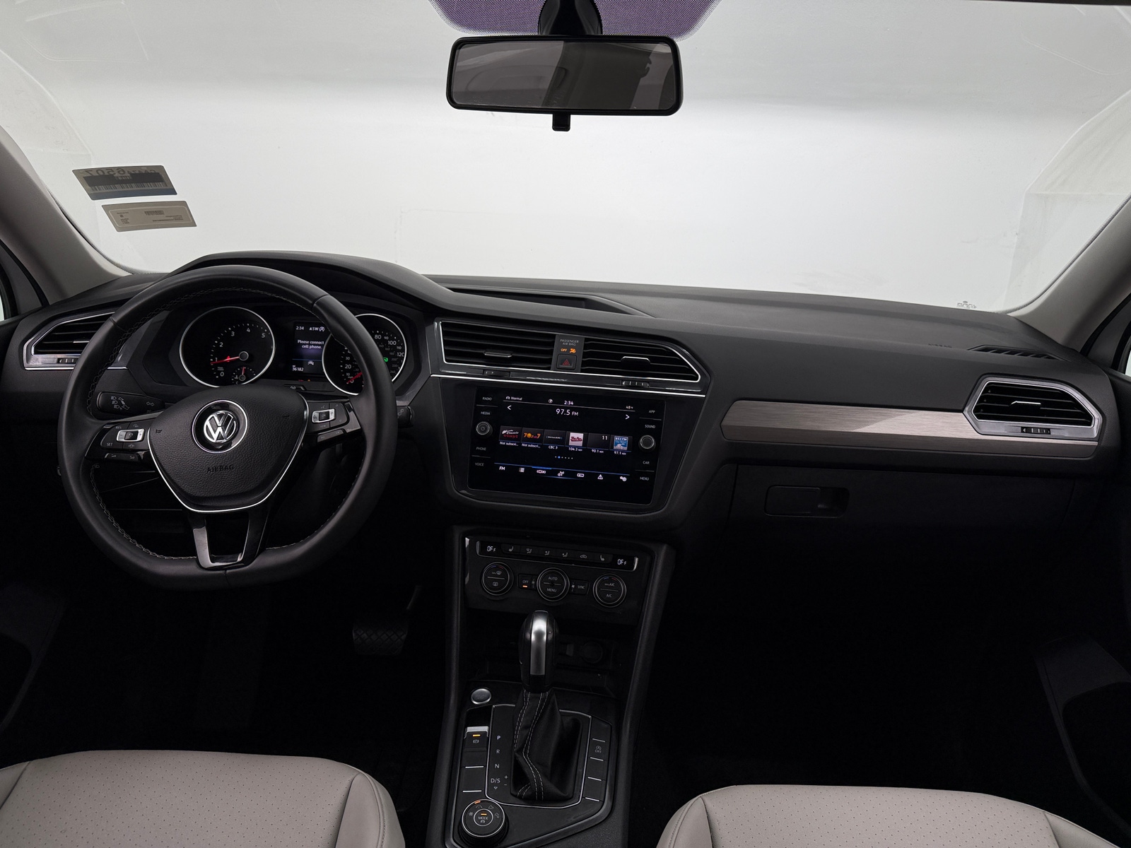 Thumbnail: 2021 Volkswagen Tiguan - 2