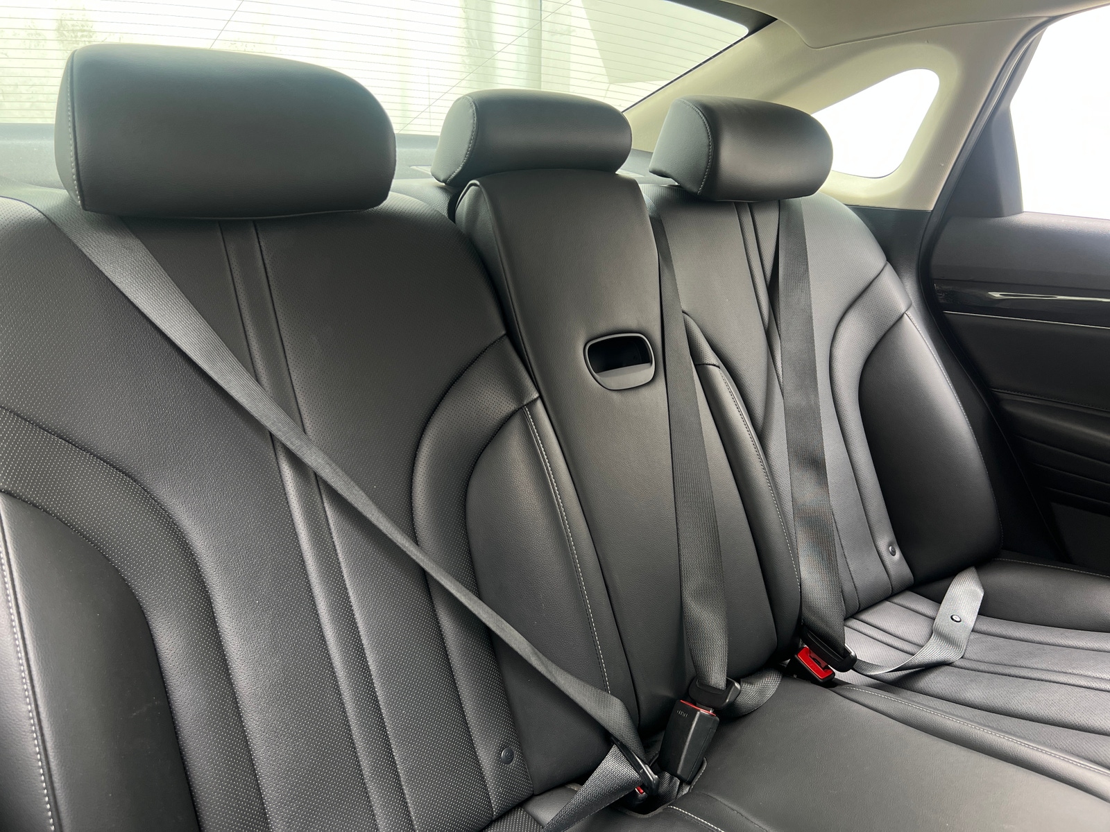 Thumbnail: 2023 Genesis G80 - 4