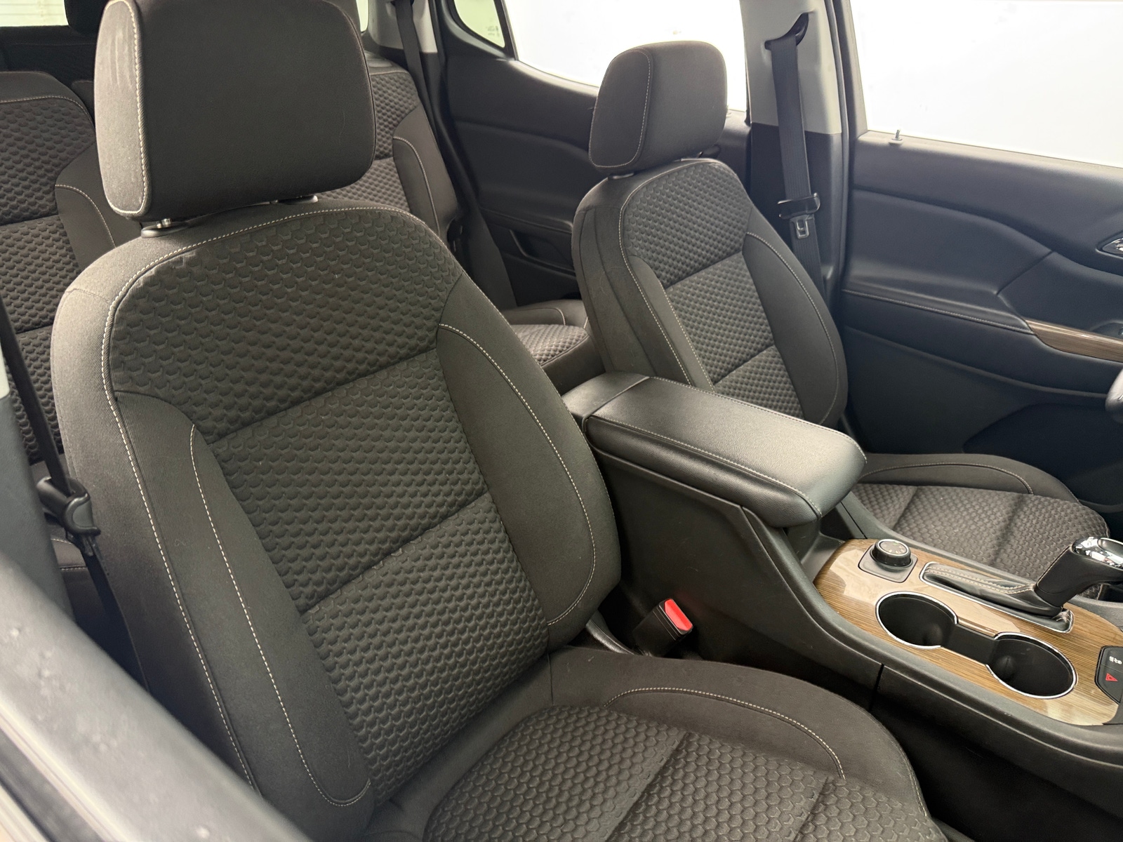 Thumbnail: 2017 GMC Acadia - 2