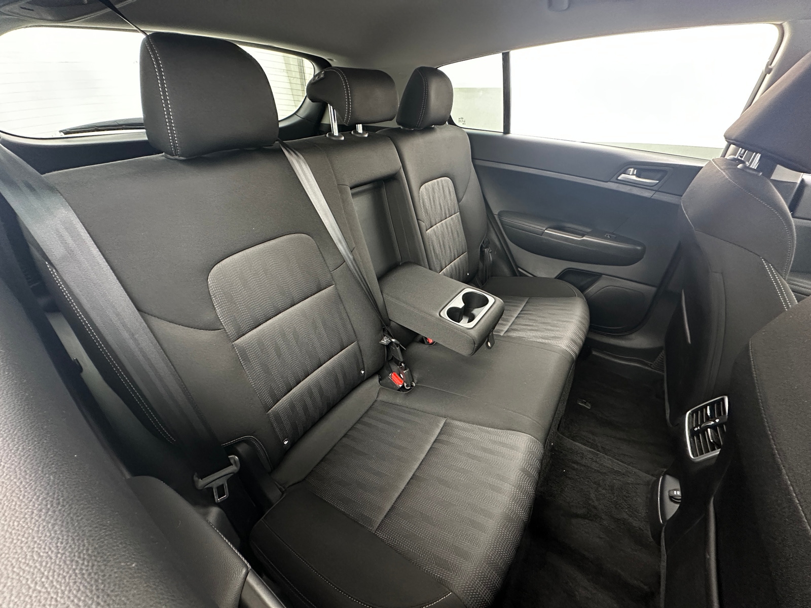 Thumbnail: 2021 Kia Sportage - 6