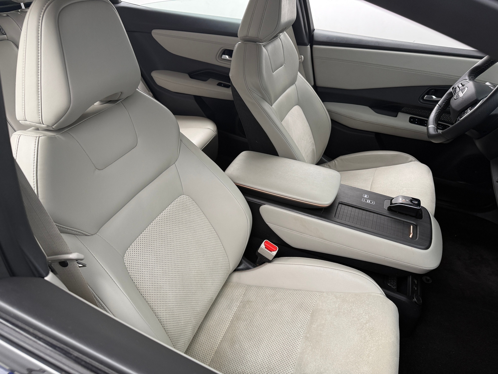 Thumbnail: 2023 Nissan Ariya - 2