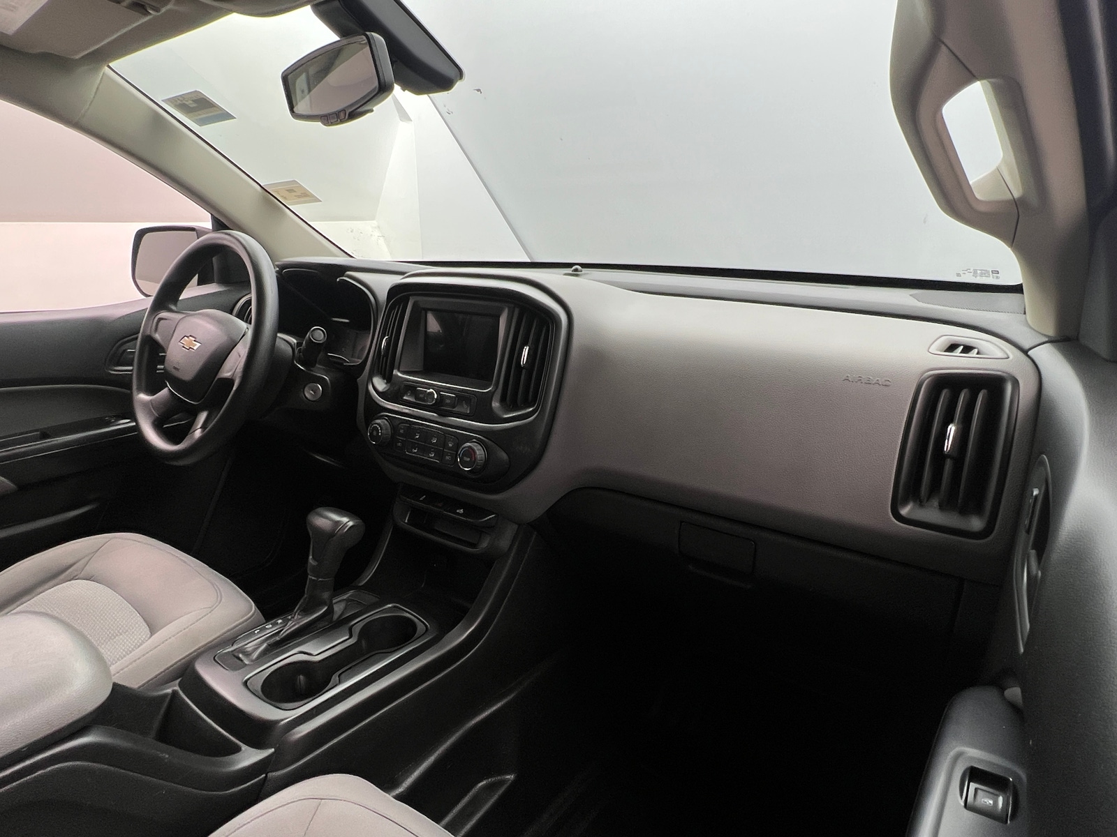 Thumbnail: 2019 Chevrolet Colorado - 3