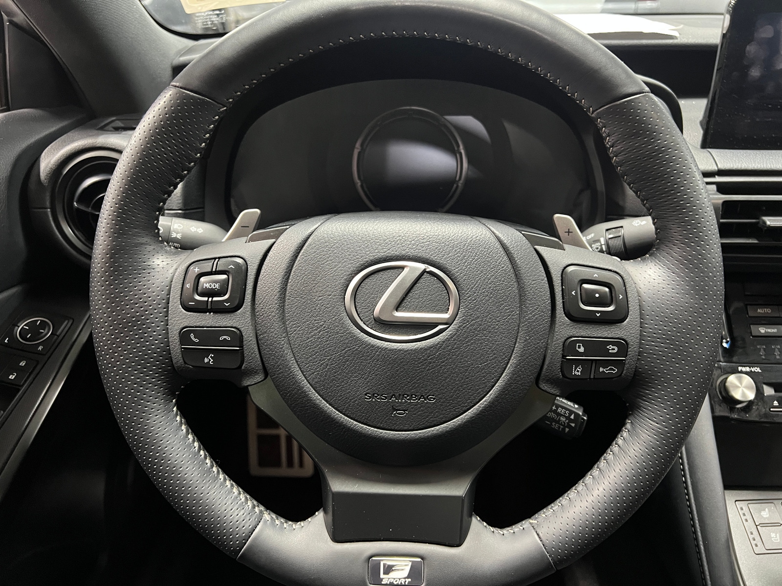 Thumbnail: 2024 Lexus IS - 4