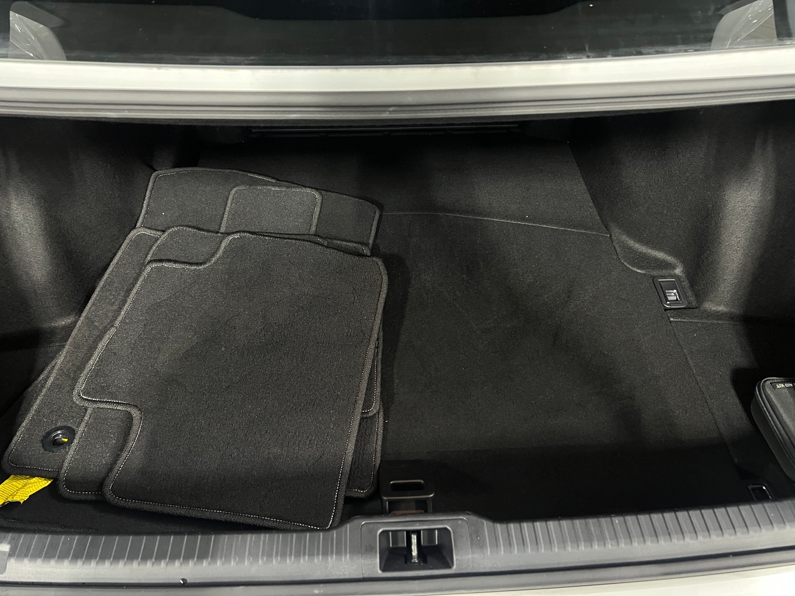 Thumbnail: 2024 Lexus IS - 6