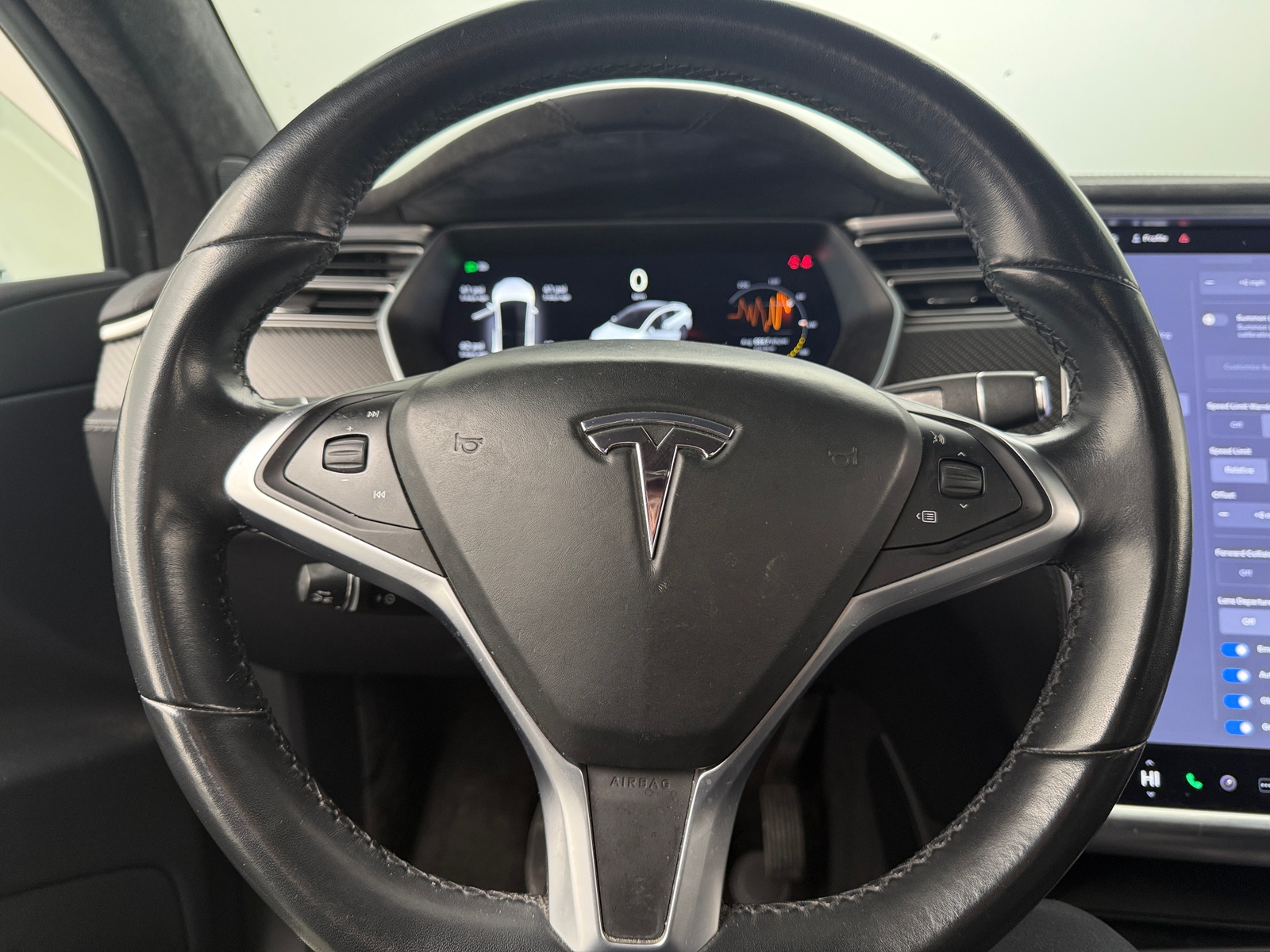 Thumbnail: 2017 Tesla Model X - 3