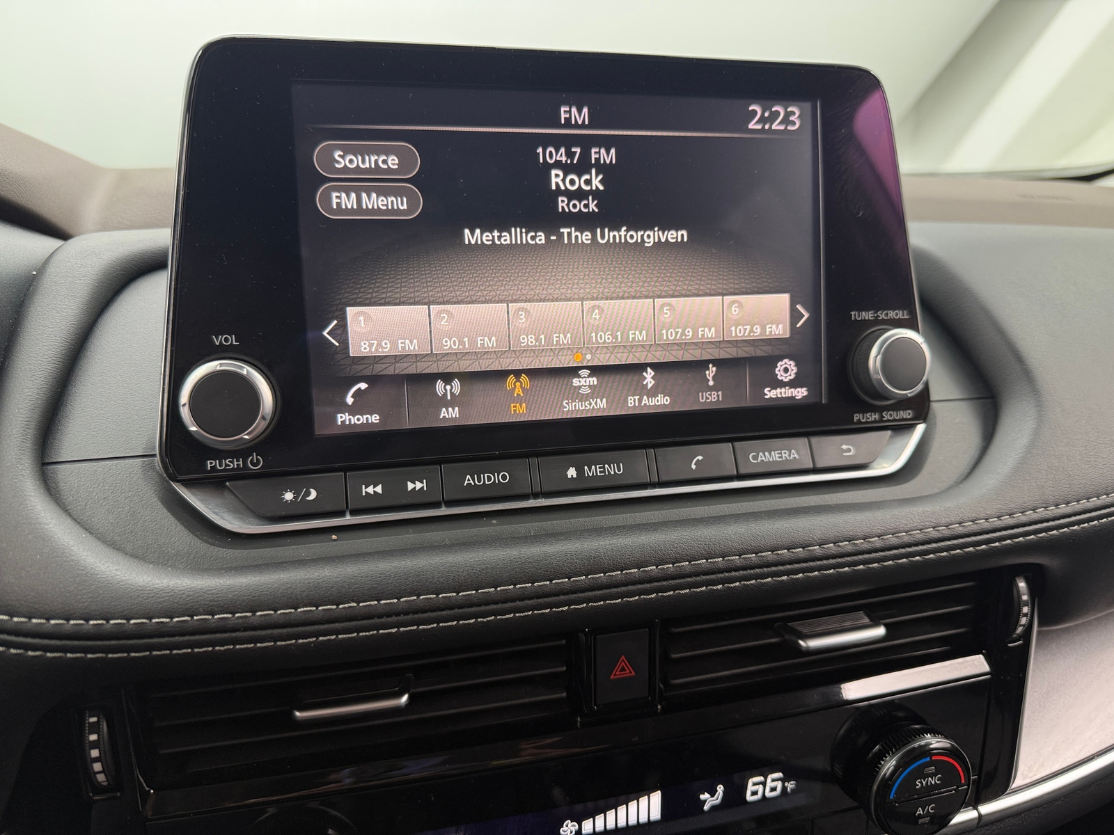 Thumbnail: 2021 Nissan Rogue - 4