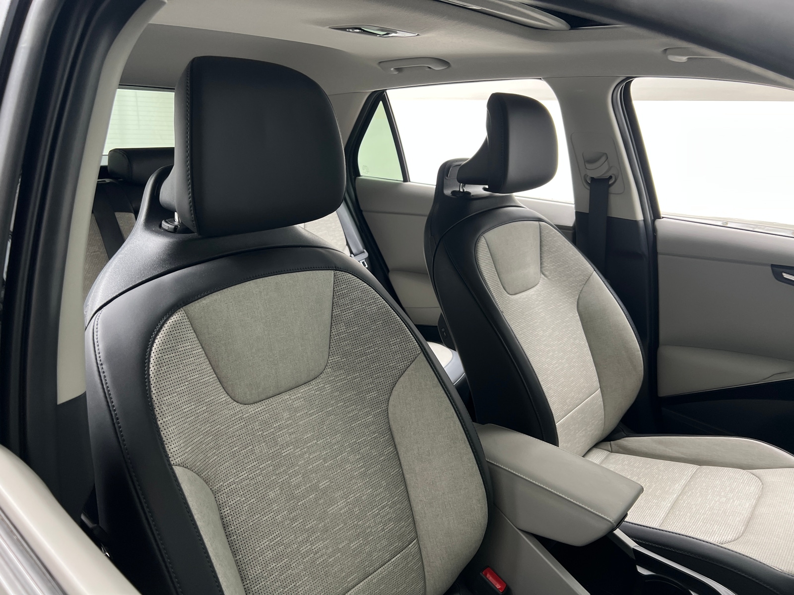 Thumbnail: 2024 Kia Niro - 2