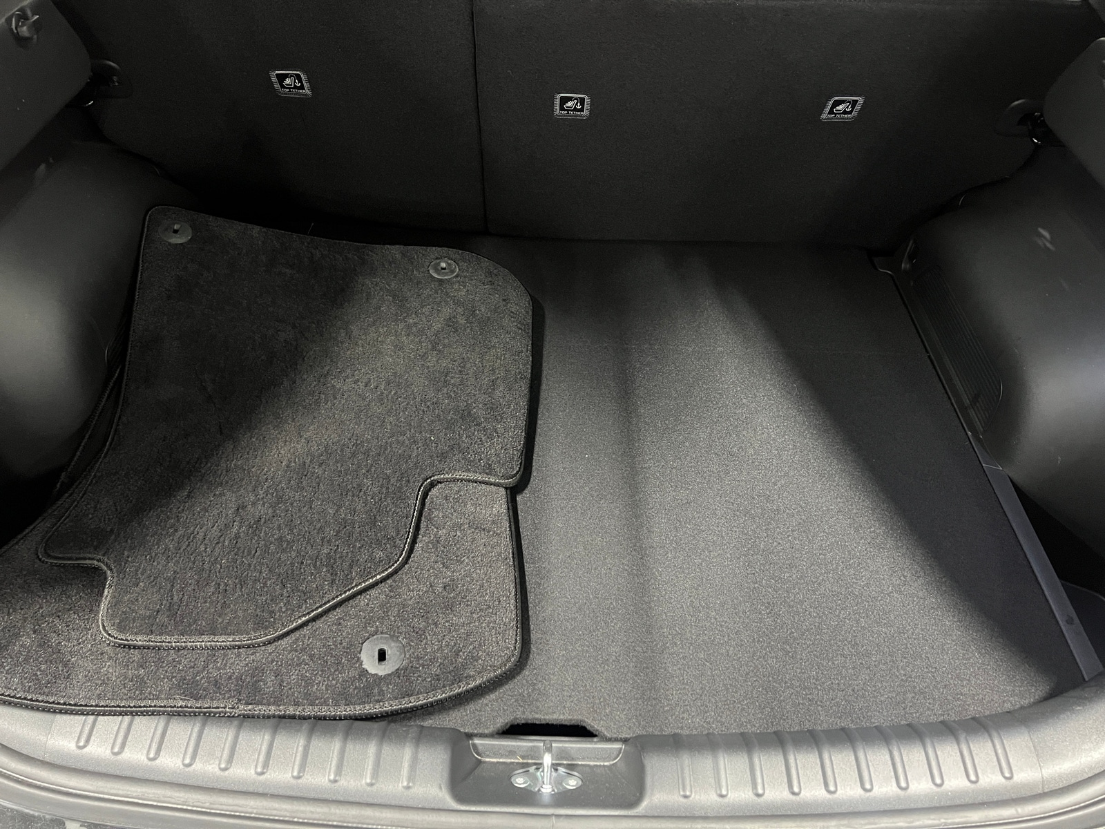 Thumbnail: 2024 Kia Niro - 7