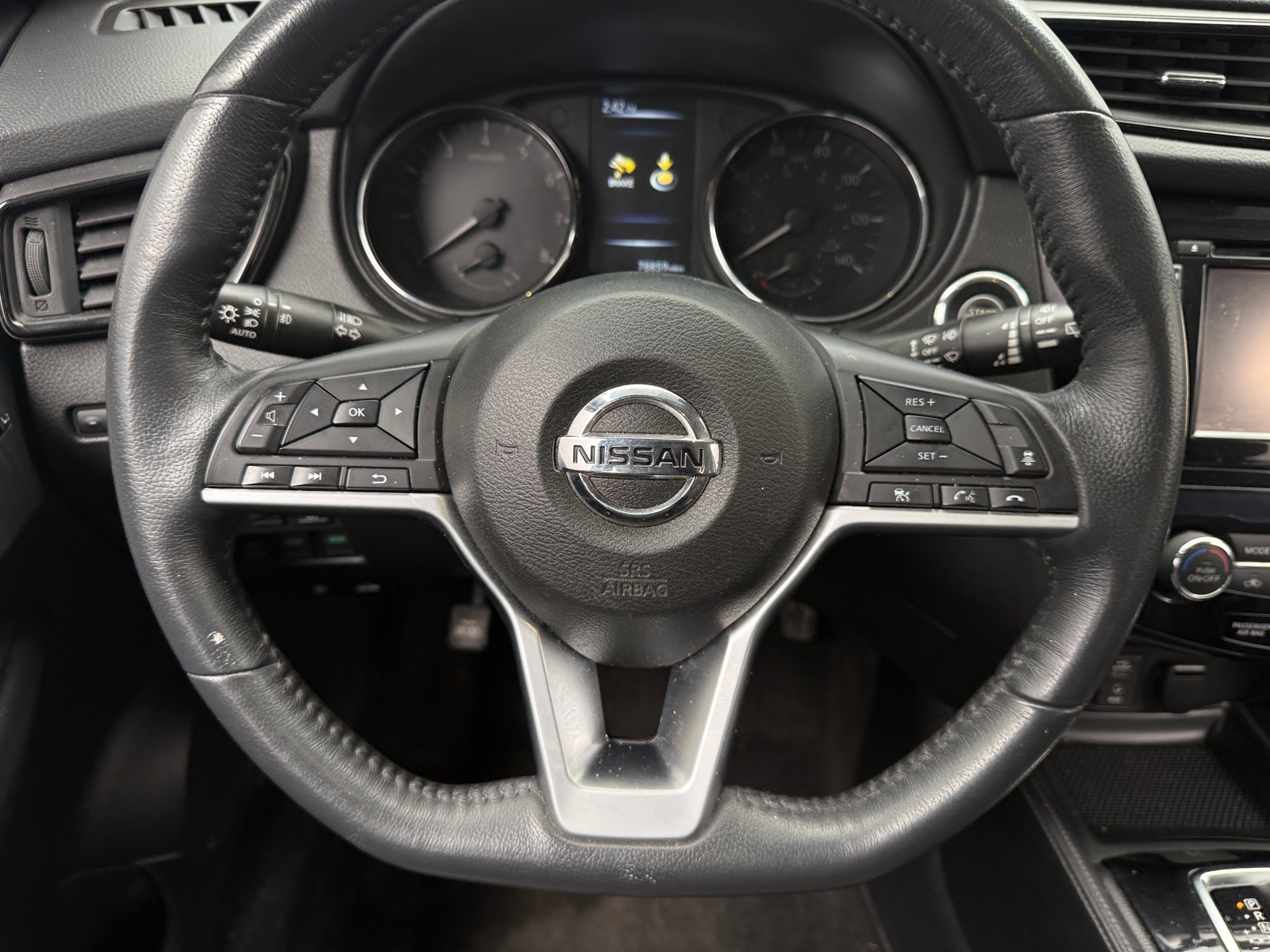 Thumbnail: 2017 Nissan Rogue - 4