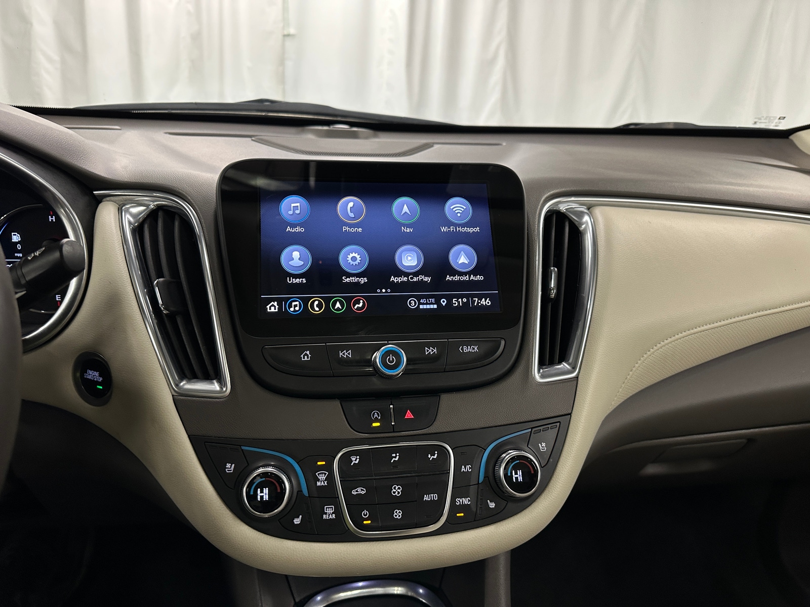 Thumbnail: 2024 Chevrolet Malibu - 3