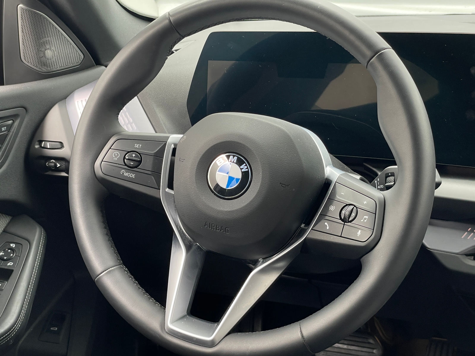 Thumbnail: 2025 BMW 2 Series - 4