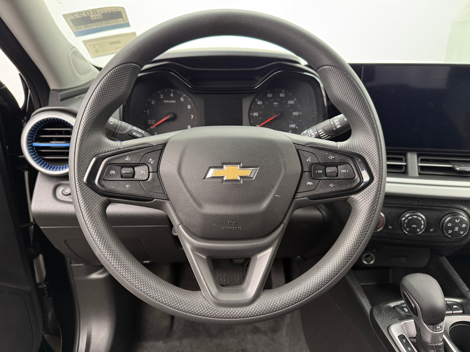 Thumbnail: 2025 Chevrolet Trax - 5