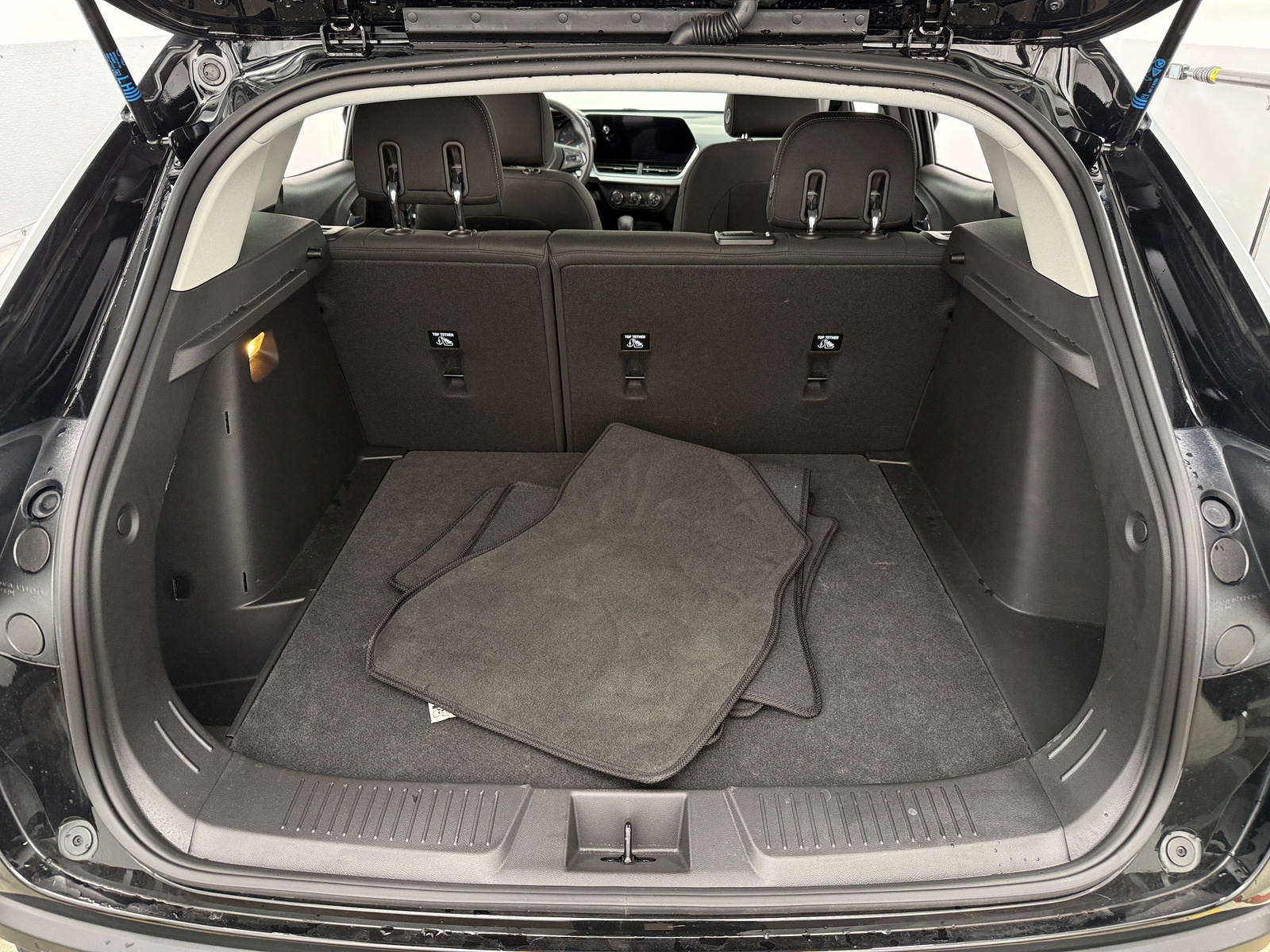 Thumbnail: 2025 Chevrolet Trax - 7