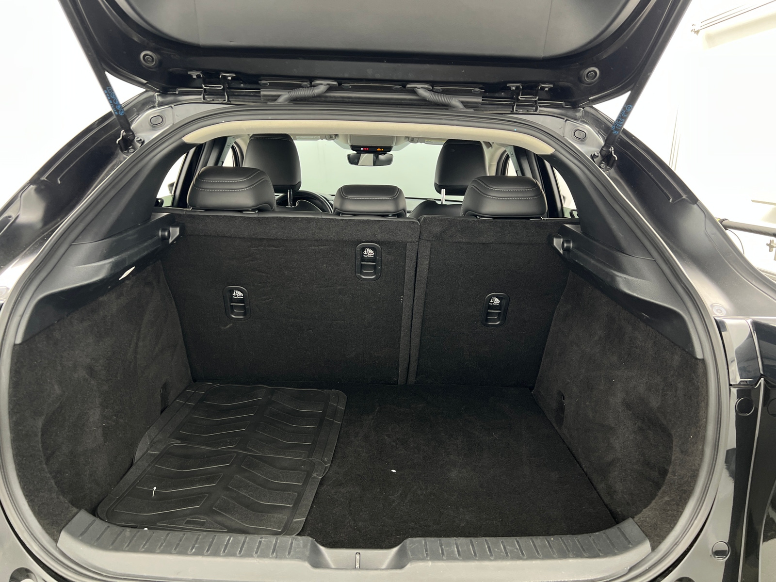 Thumbnail: 2025 Mazda CX-30 - 6