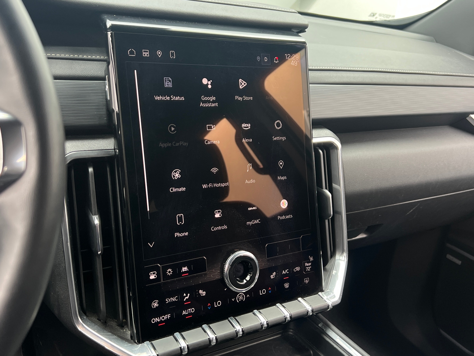 Thumbnail: 2024 GMC Acadia - 3