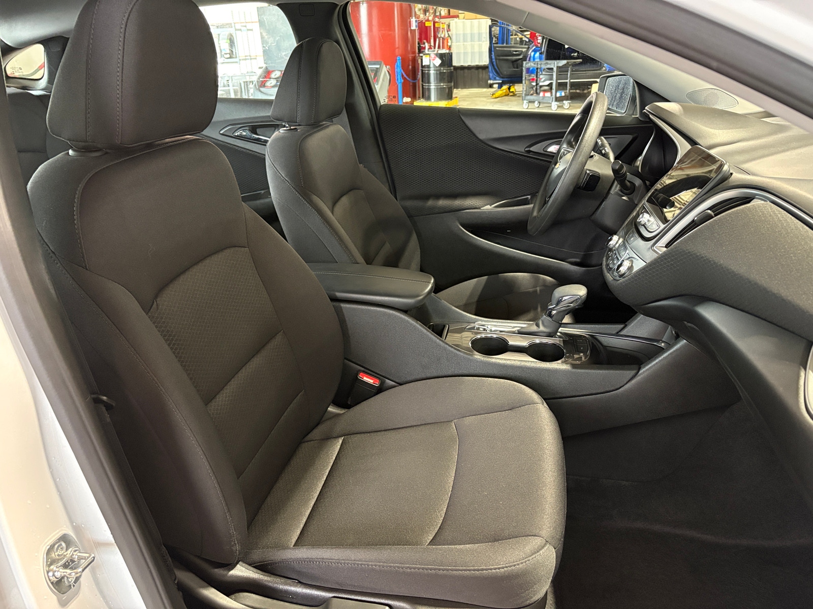 Thumbnail: 2024 Chevrolet Malibu - 2