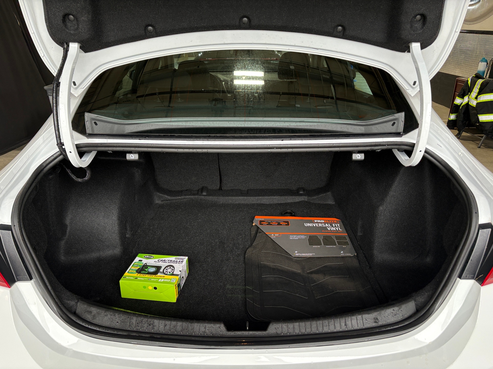 Thumbnail: 2024 Chevrolet Malibu - 7