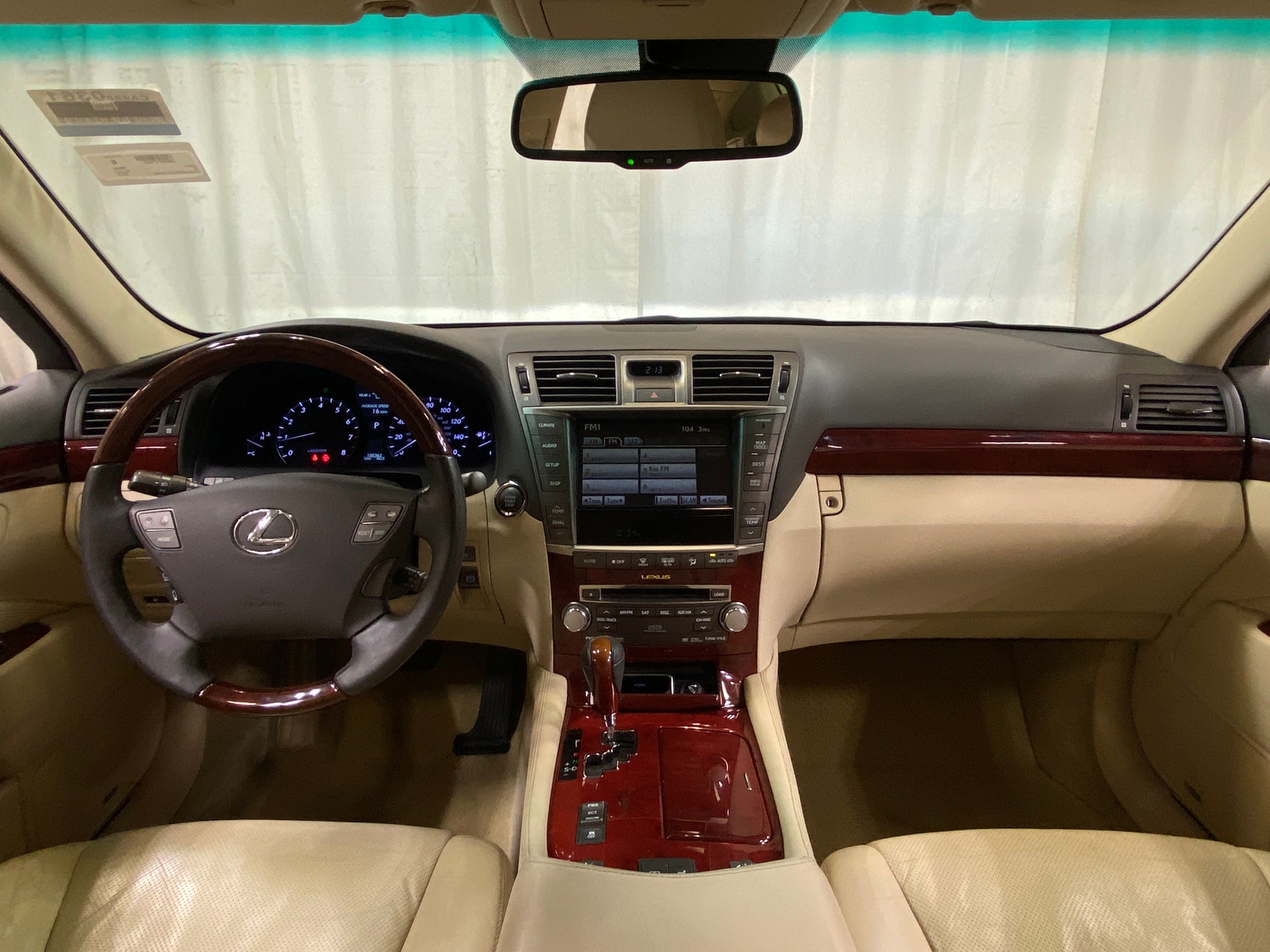Thumbnail: 2012 Lexus LS - 2