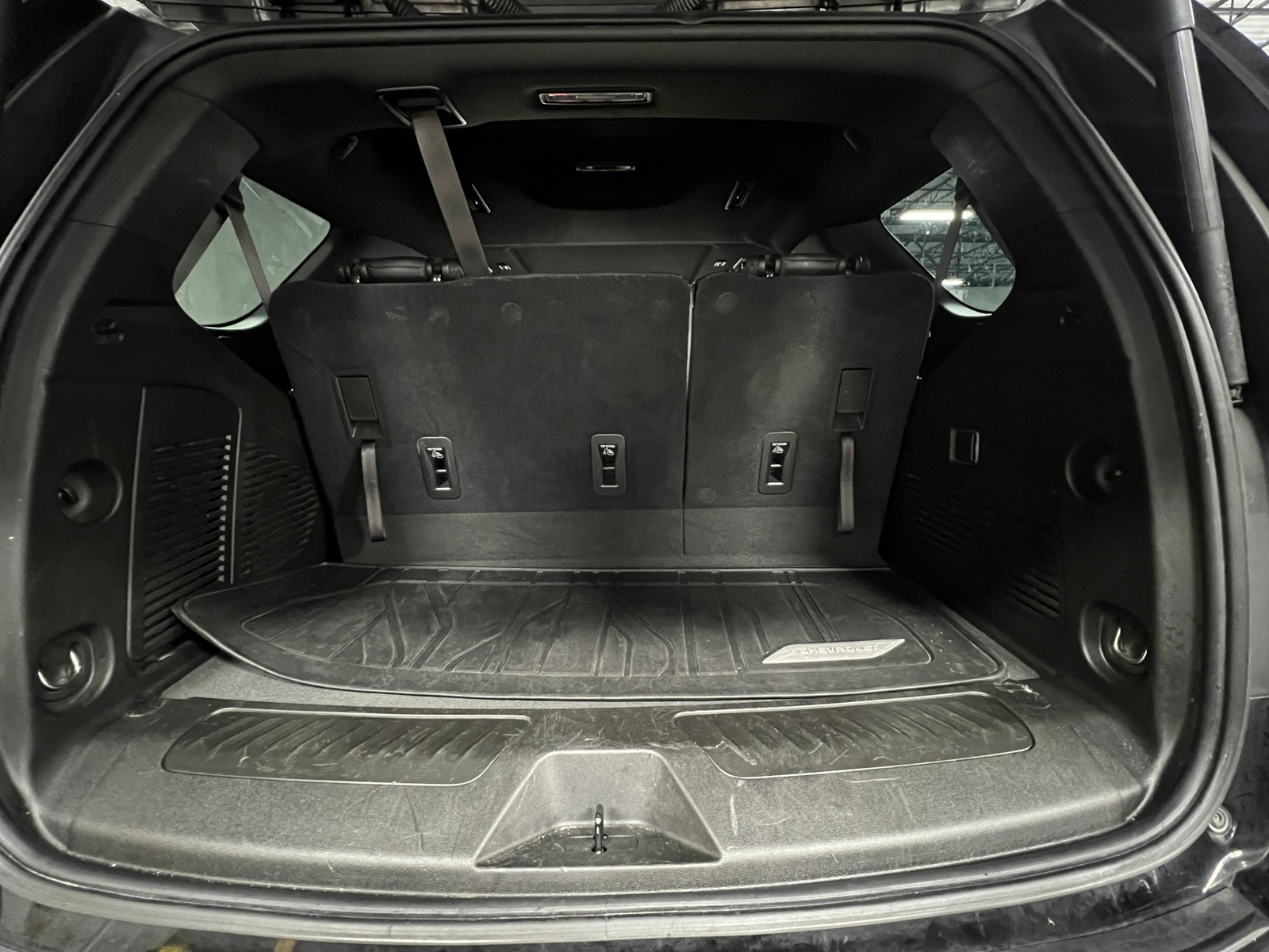 Thumbnail: 2021 Chevrolet Tahoe - 6