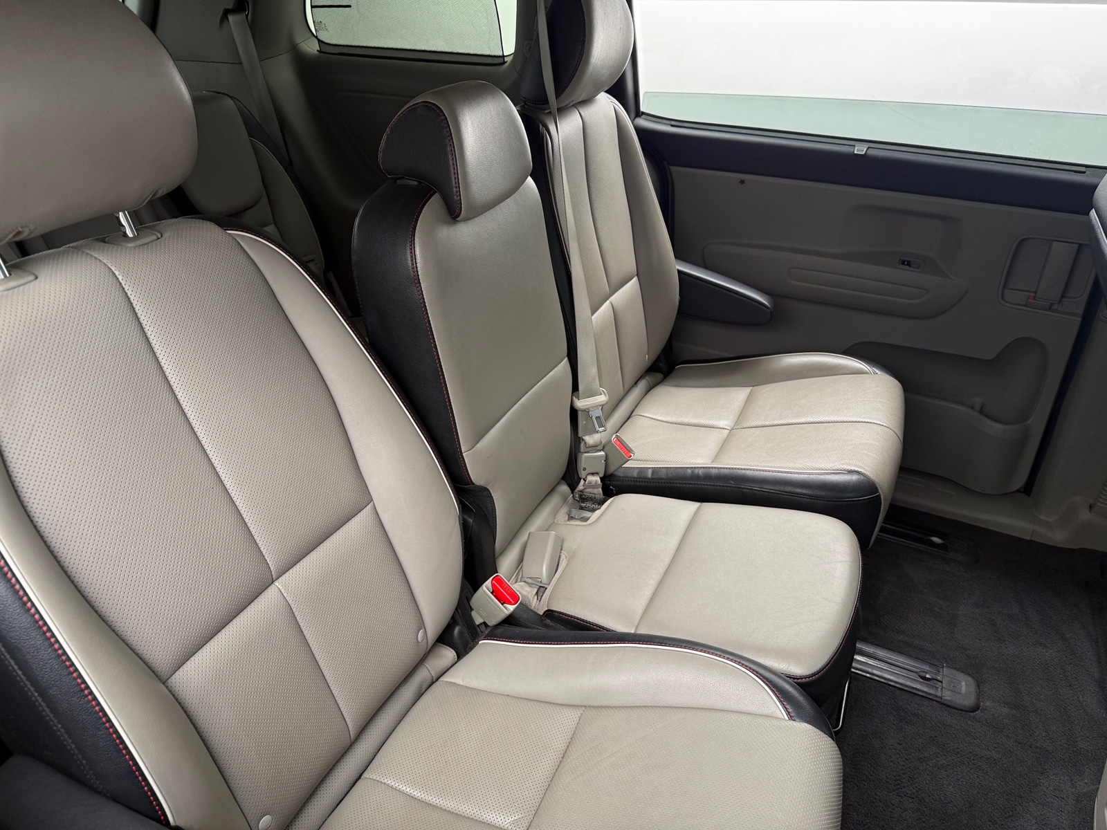 Thumbnail: 2021 Kia Sedona - 5