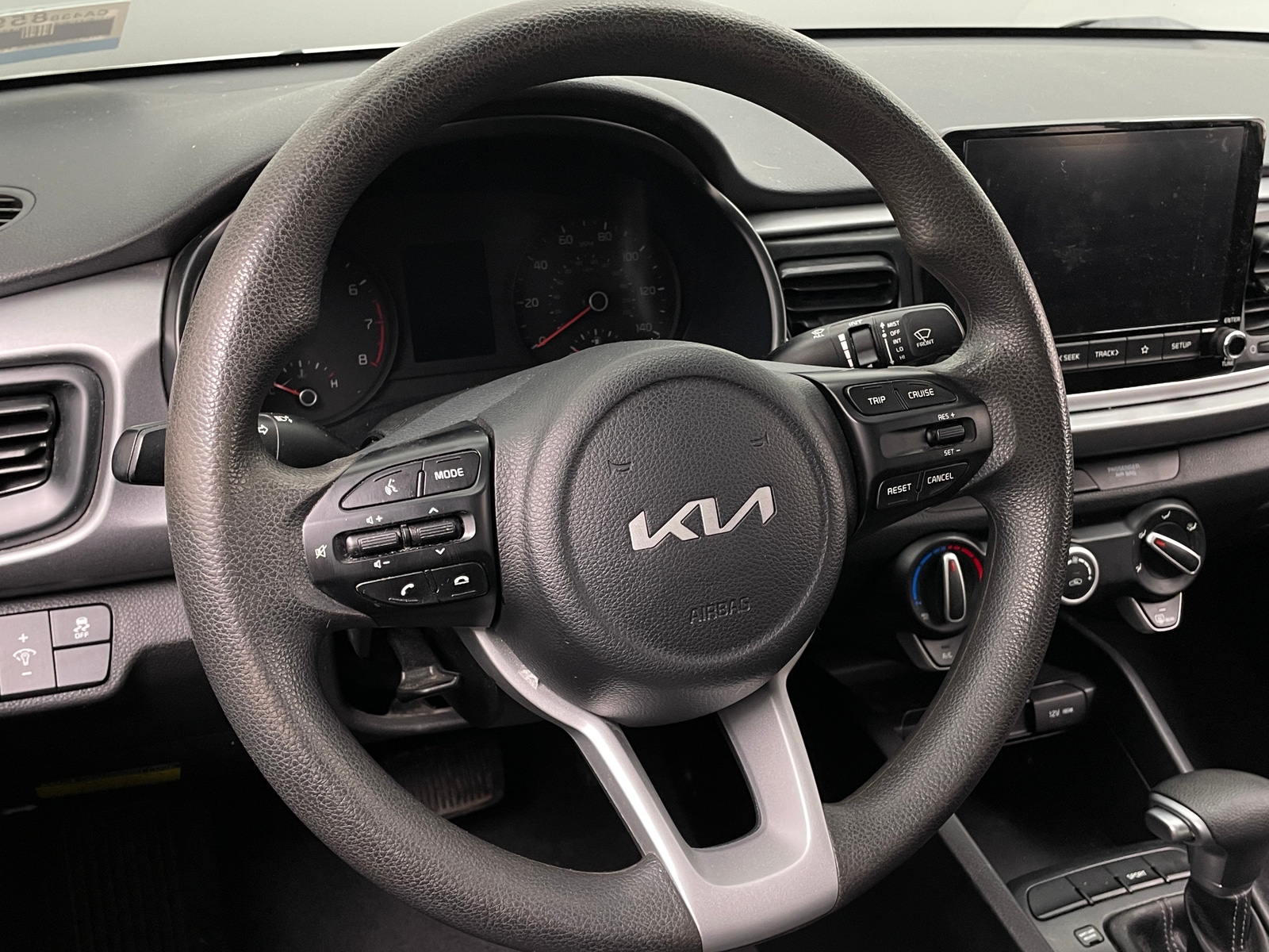 Thumbnail: 2023 Kia Rio - 5