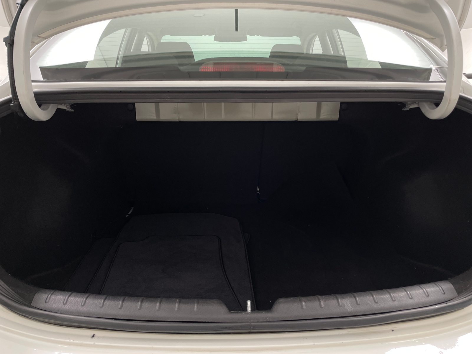 Thumbnail: 2023 Kia Rio - 7