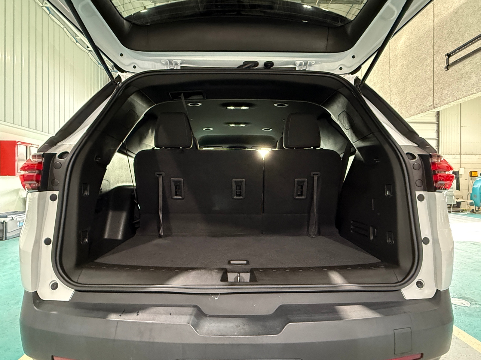 Thumbnail: 2023 Chevrolet Traverse - 7