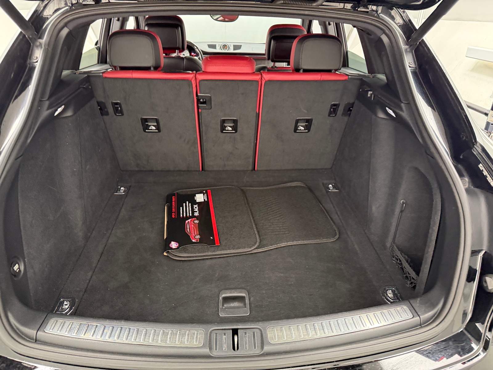 Thumbnail: 2017 Porsche Macan - 6