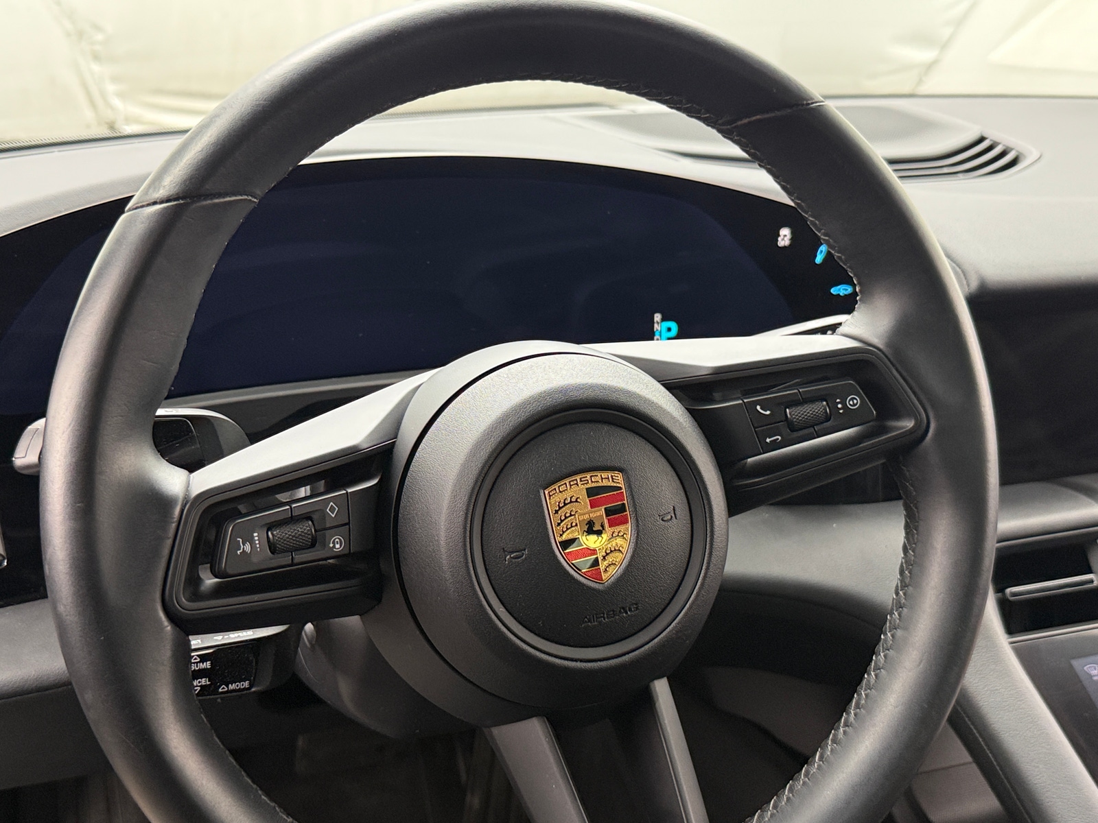 Thumbnail: 2020 Porsche Taycan - 4