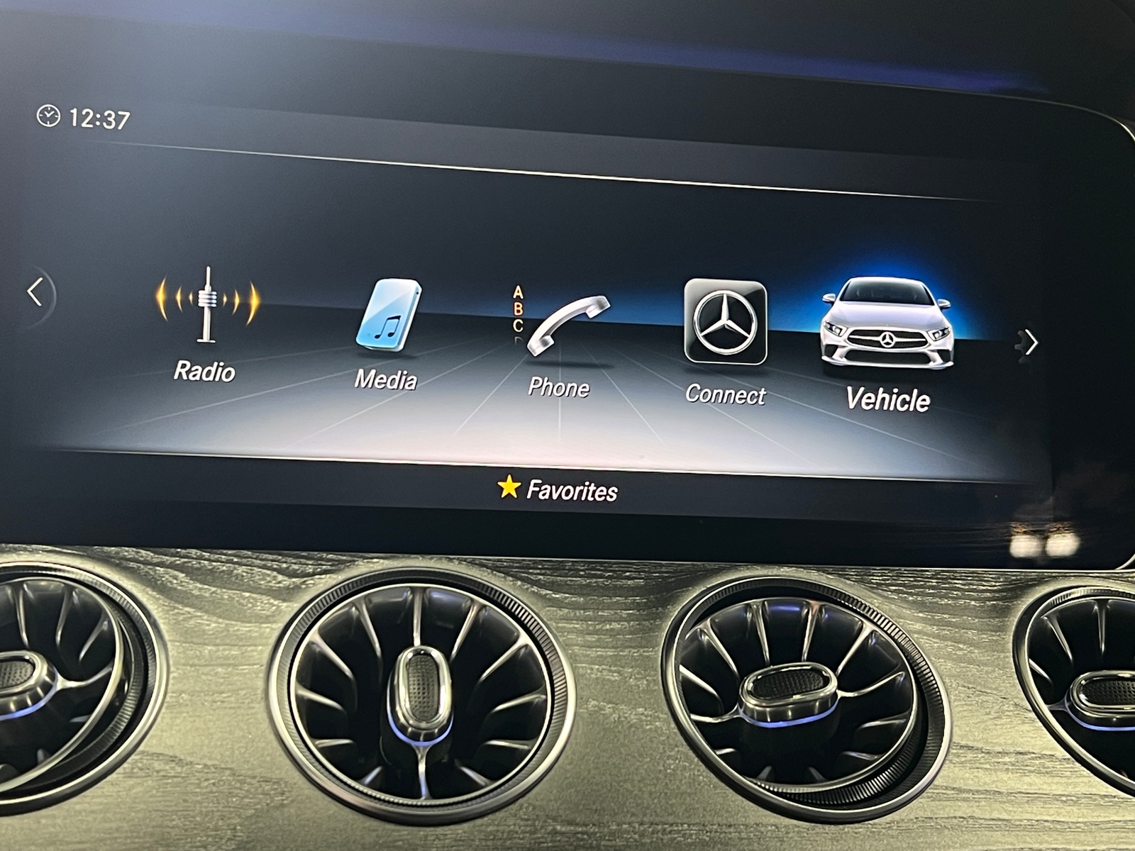 Thumbnail: 2019 Mercedes-Benz CLS - 3