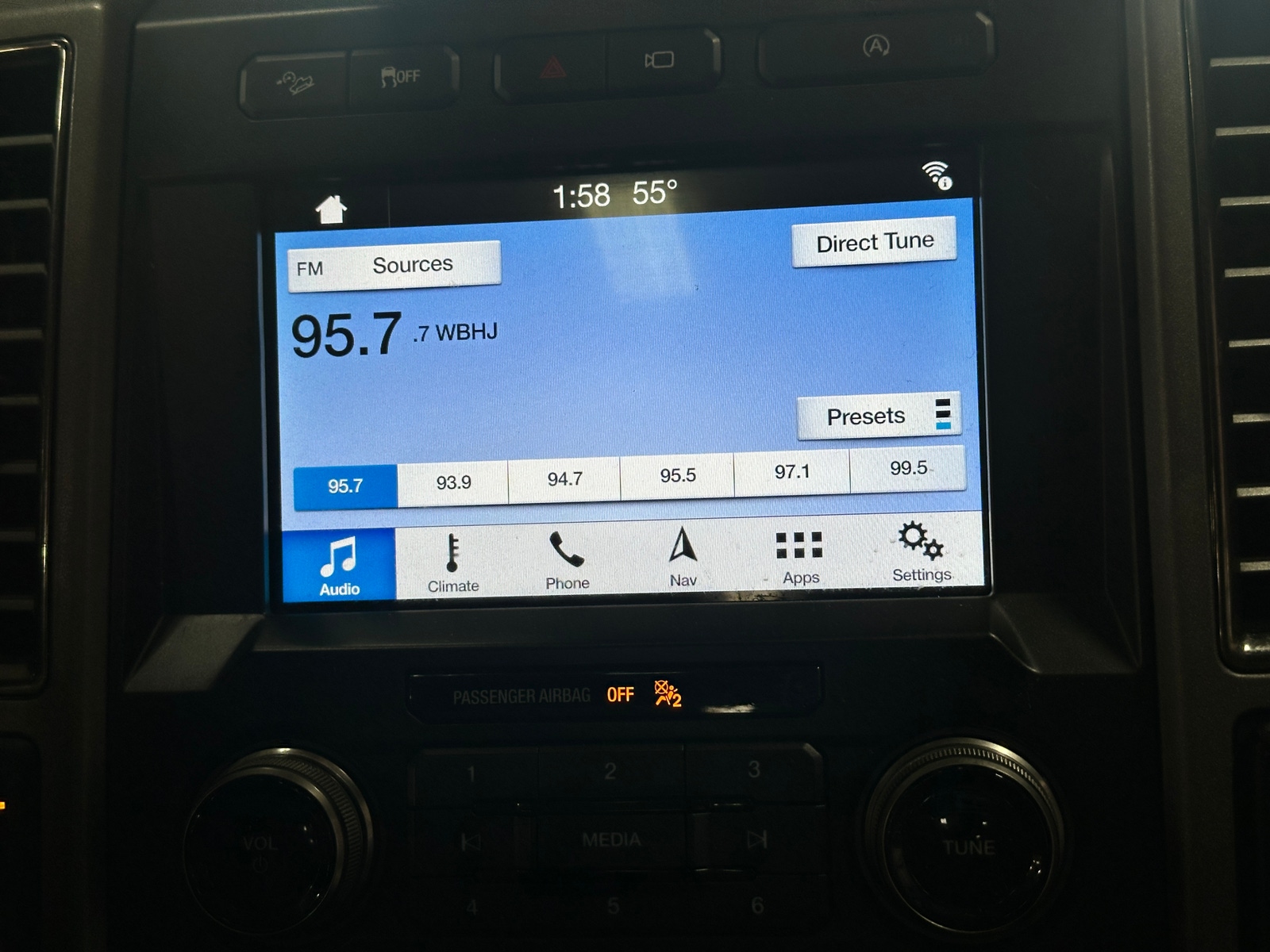 Thumbnail: 2018 Ford Econoline - 3