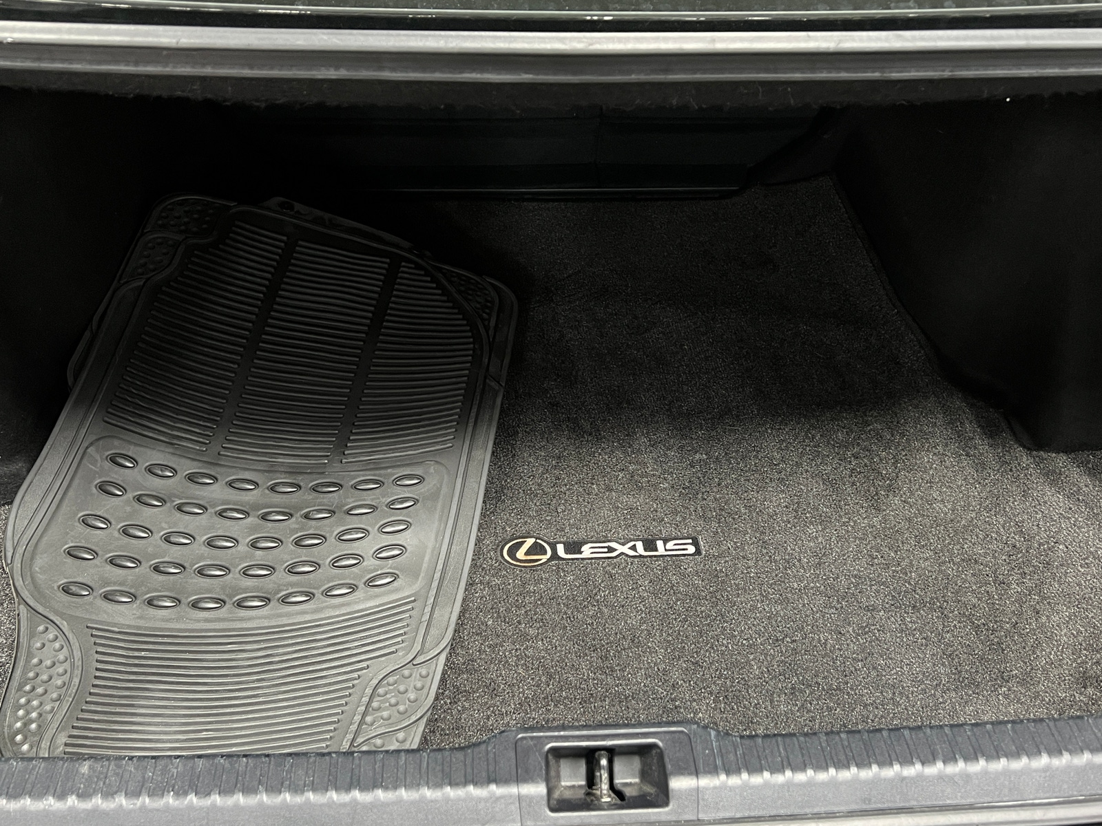 Thumbnail: 2021 Lexus IS - 6