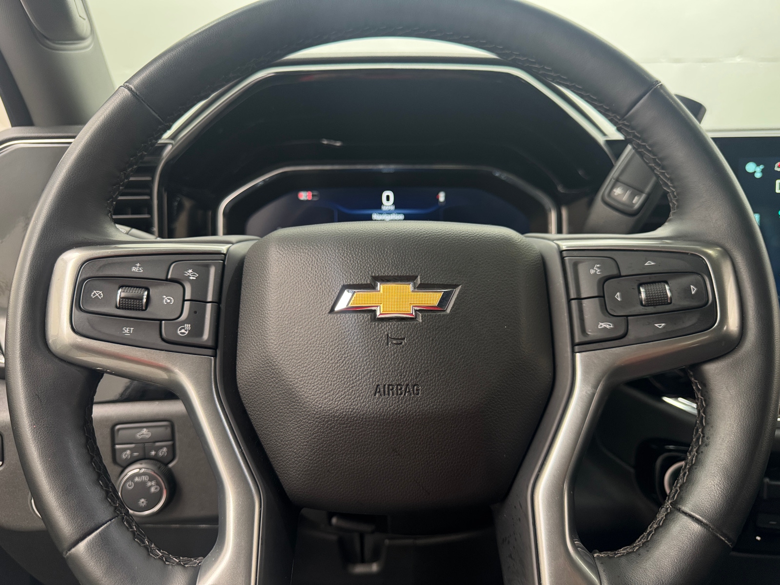 Thumbnail: 2025 Chevrolet Silverado 1500 - 5