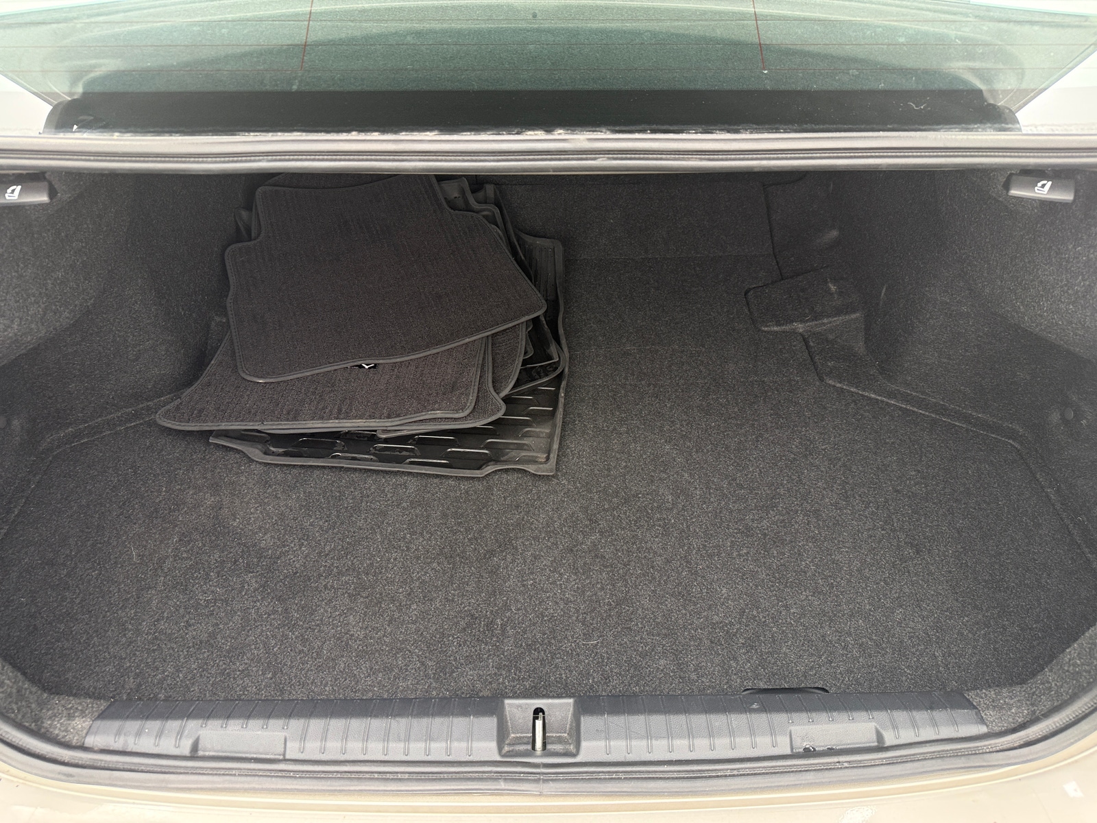 Thumbnail: 2020 Subaru Legacy - 6