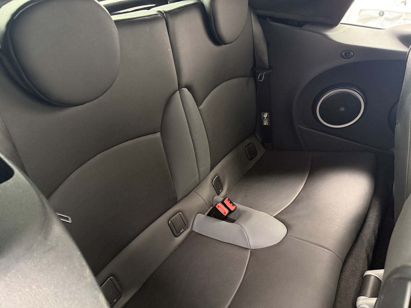 Thumbnail: 2010 MINI Cooper Convertible - 5