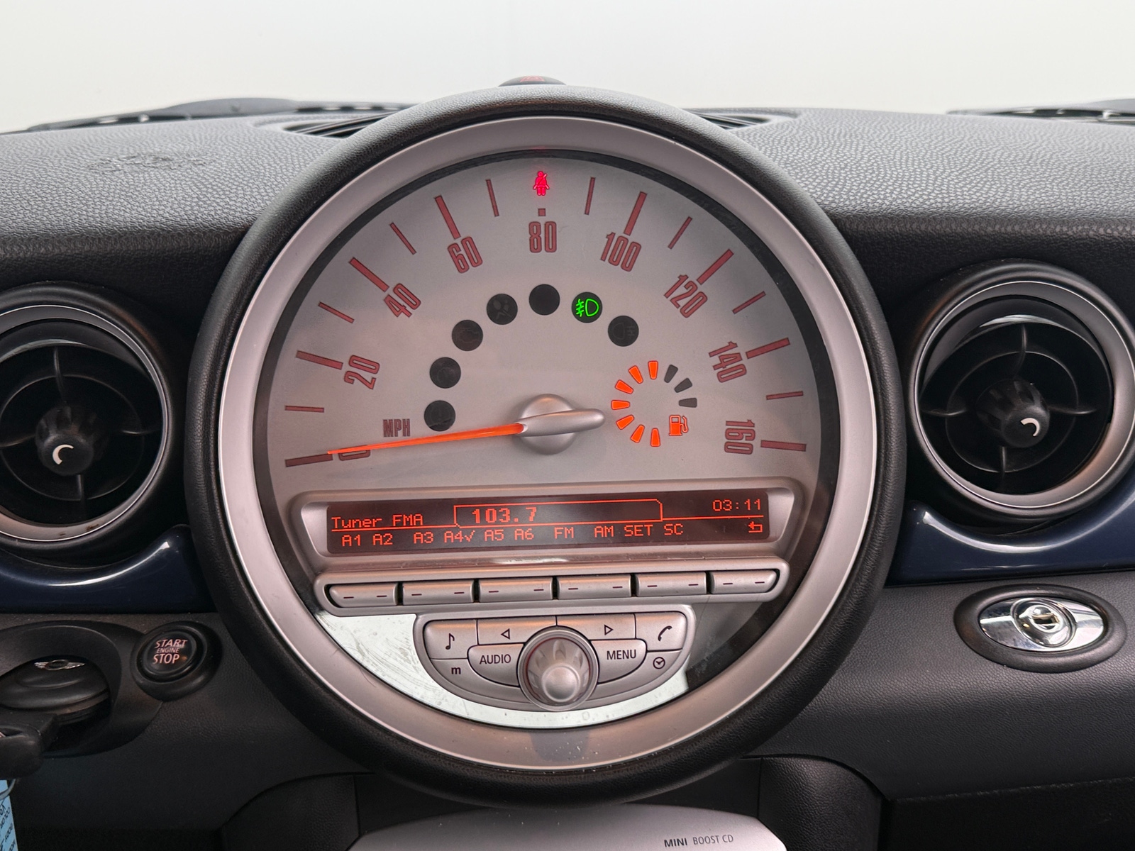 Thumbnail: 2010 MINI Cooper Convertible - 3