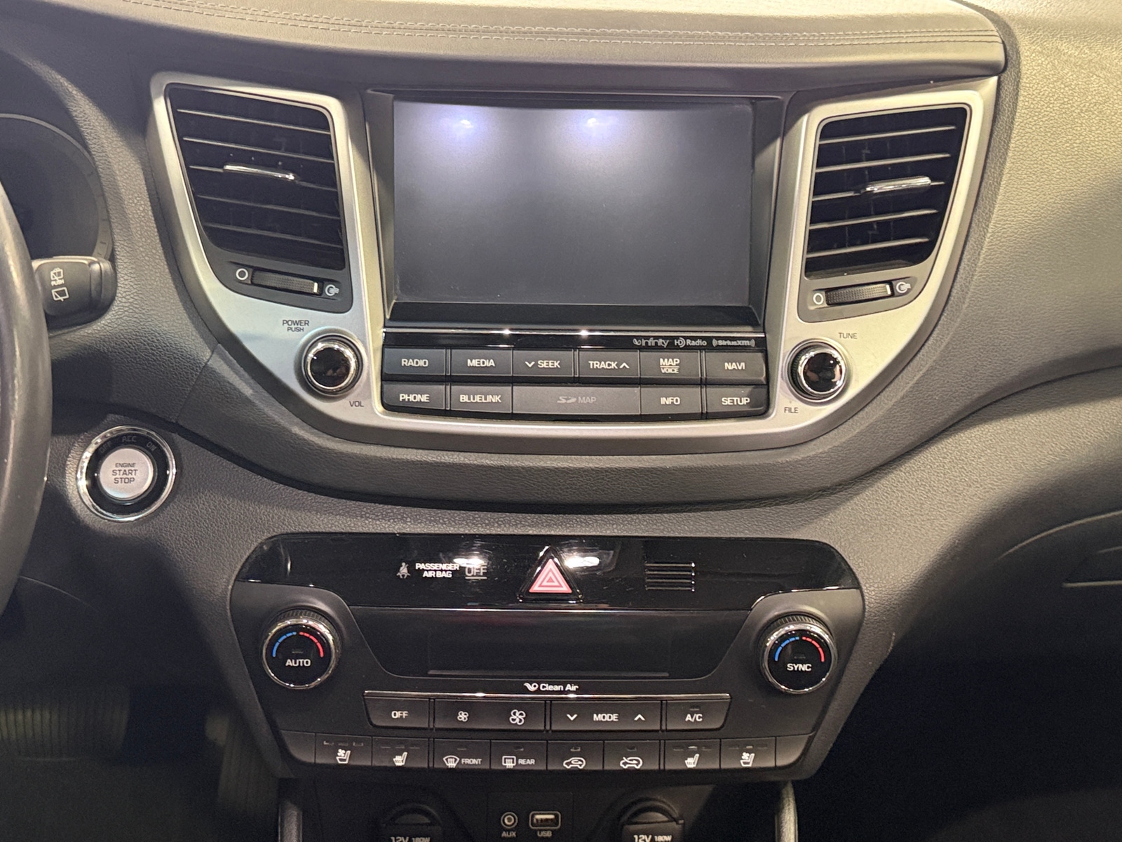 Thumbnail: 2017 Hyundai Tucson - 3